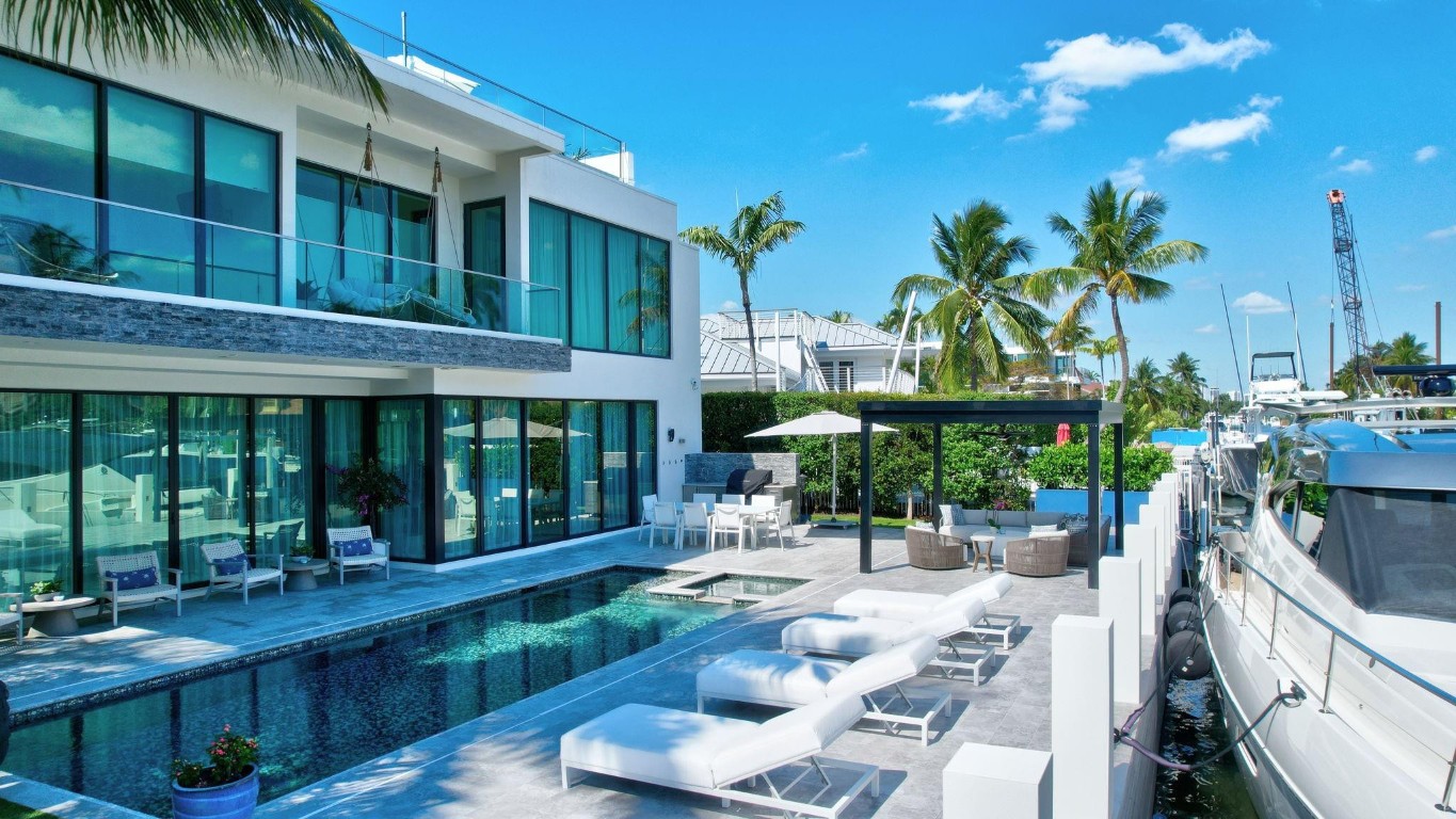 2707 Sea Is Fort Lauderdale, FL 33301