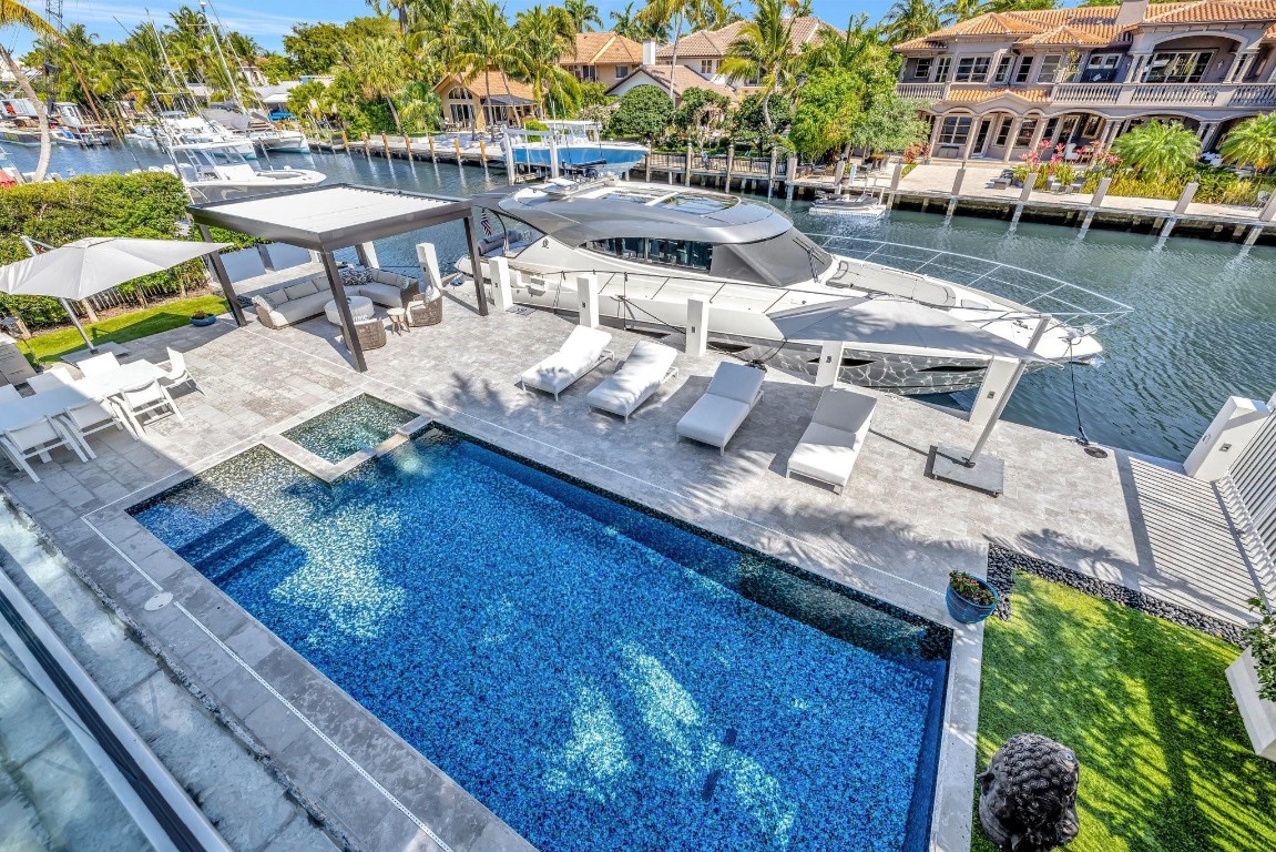 2707 Sea Is Fort Lauderdale, FL 33301