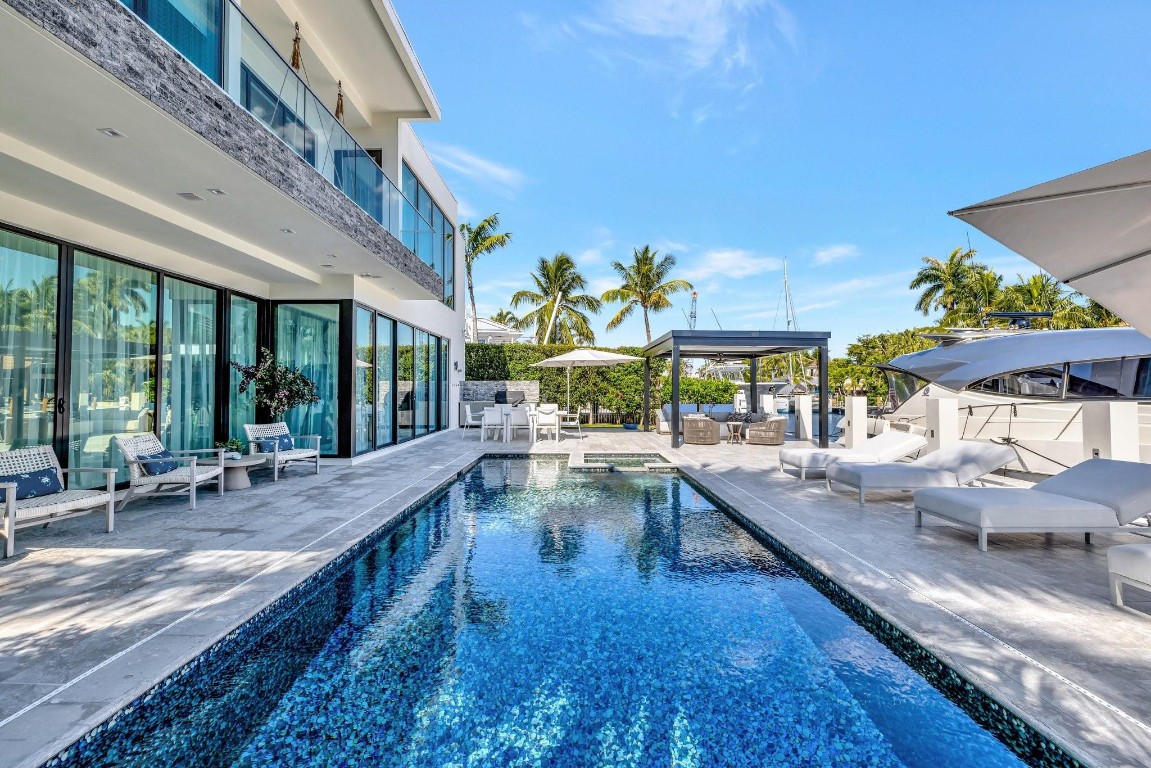 2707 Sea Is Fort Lauderdale, FL 33301