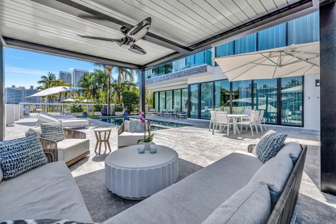 2707 Sea Is Fort Lauderdale, FL 33301