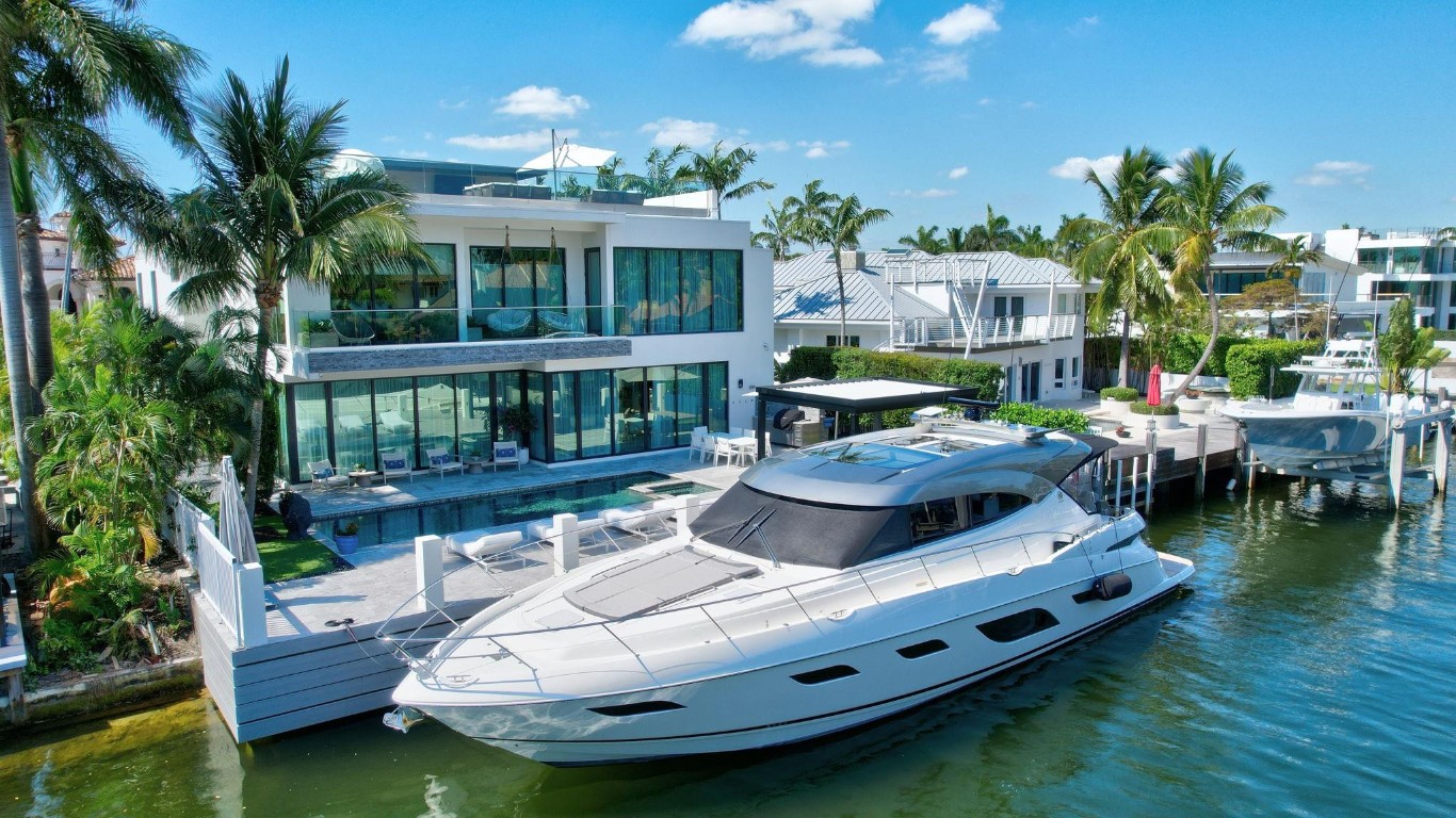 2707 Sea Is Fort Lauderdale, FL 33301