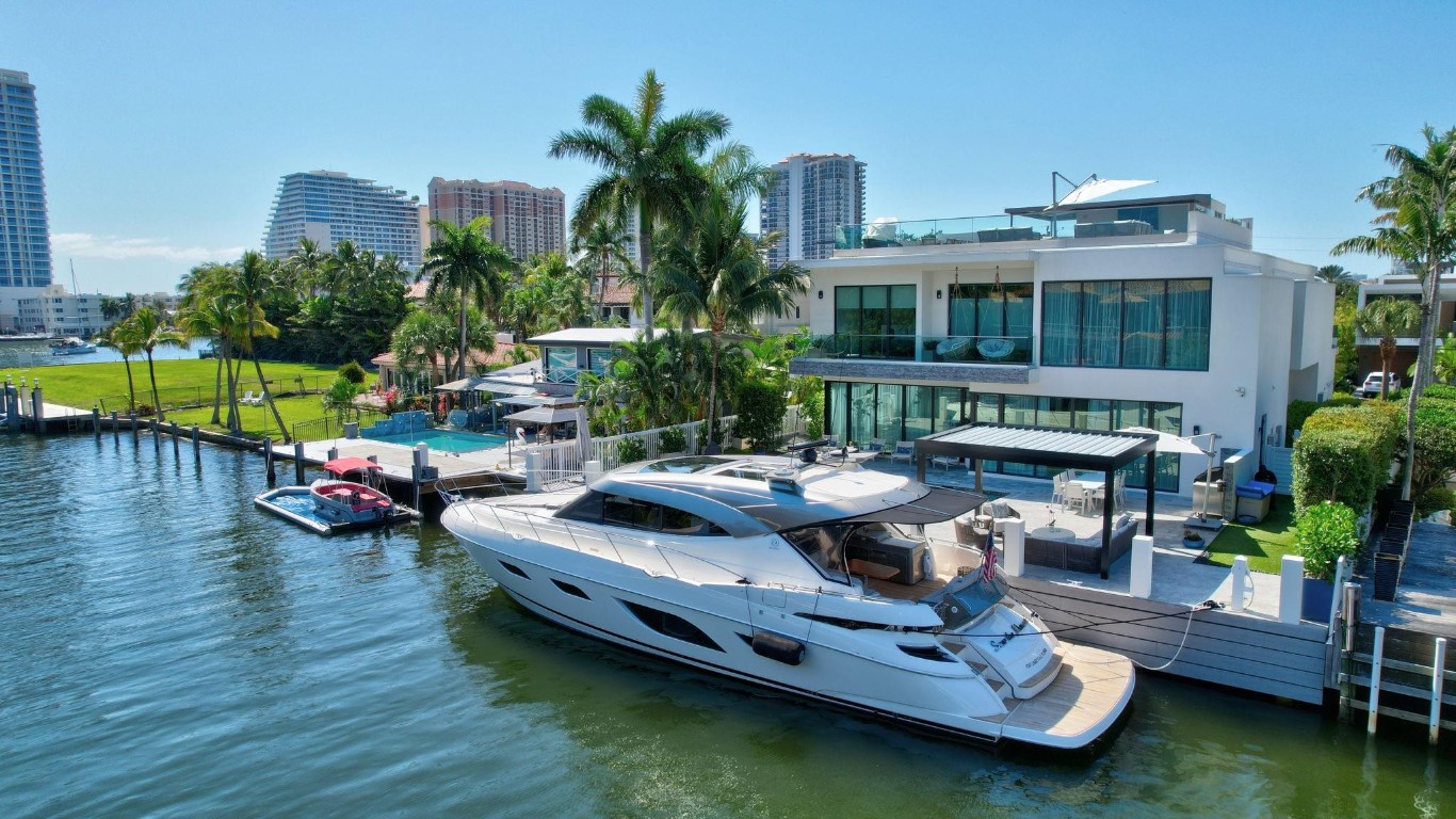 2707 Sea Is Fort Lauderdale, FL 33301