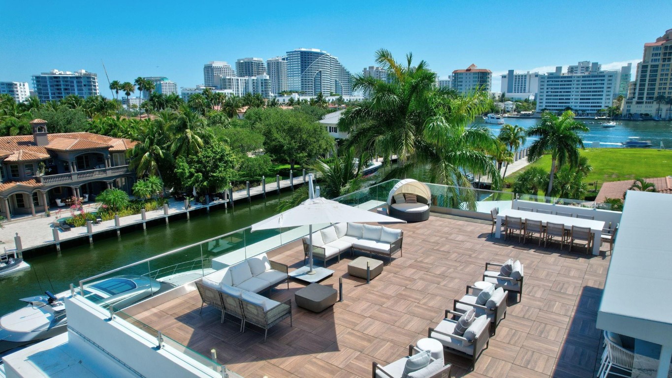 2707 Sea Is Fort Lauderdale, FL 33301