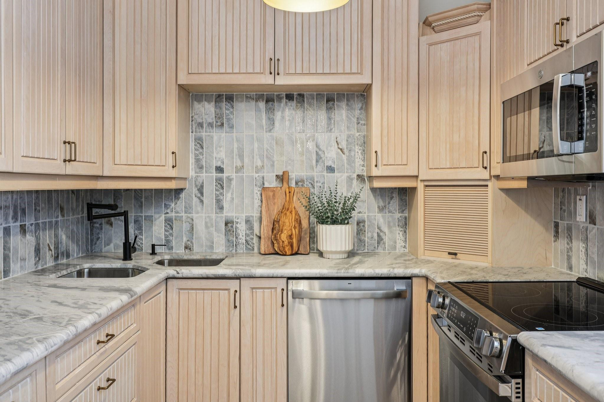 3900 NE 23rd Lighthouse Point, FL 33064