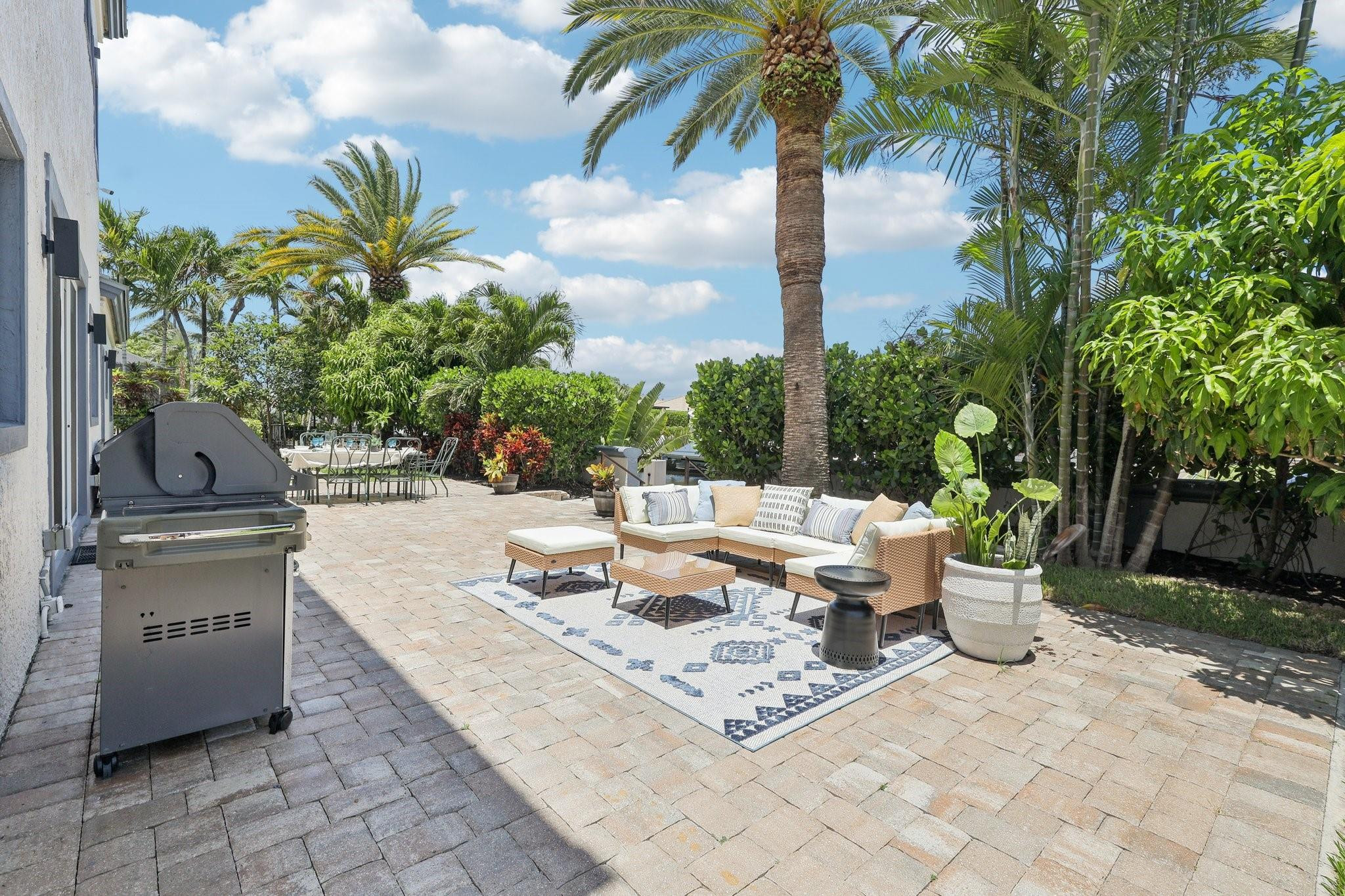 3900 NE 23rd Lighthouse Point, FL 33064