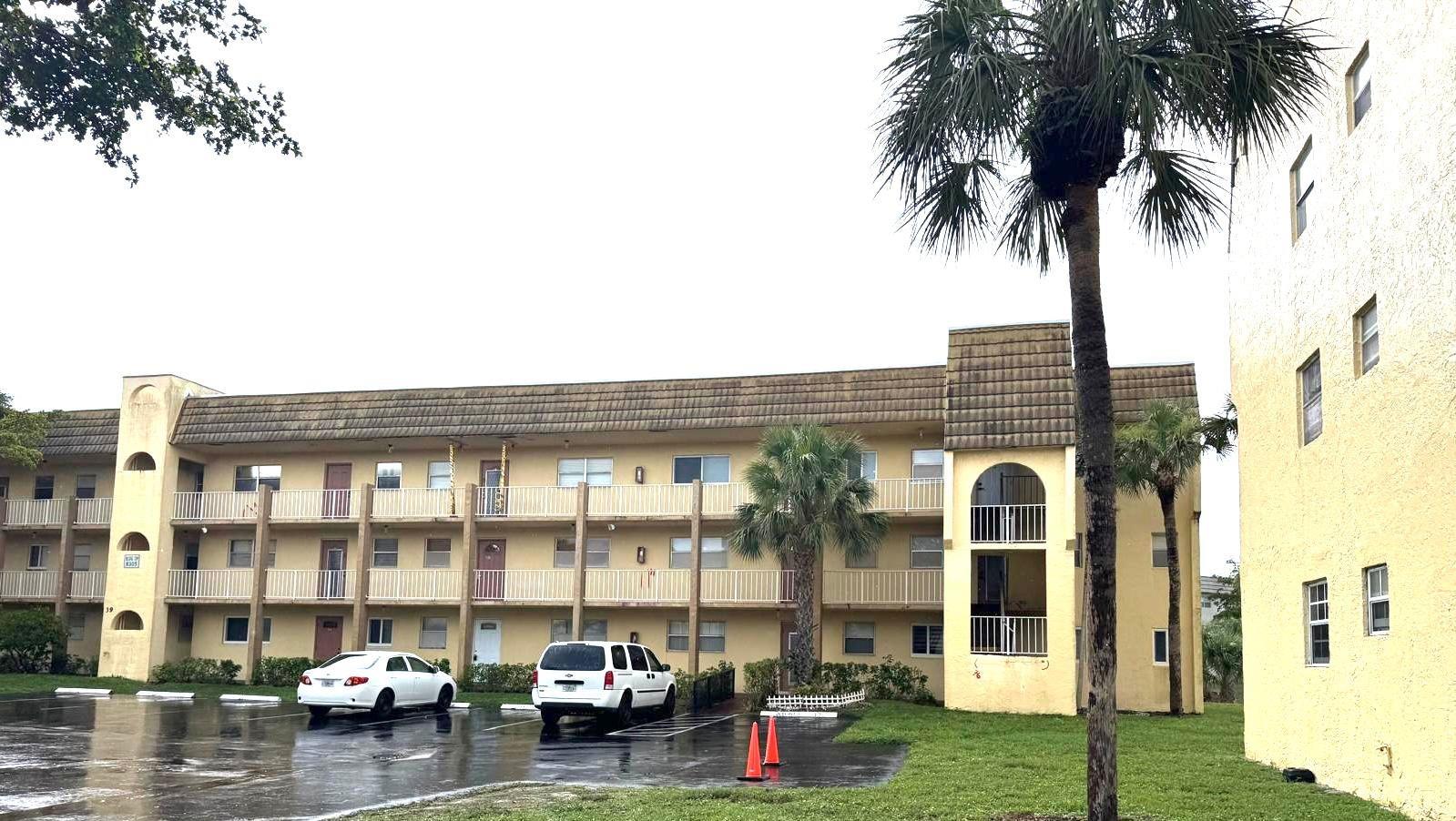8305 Sunrise Lks Blvd #312