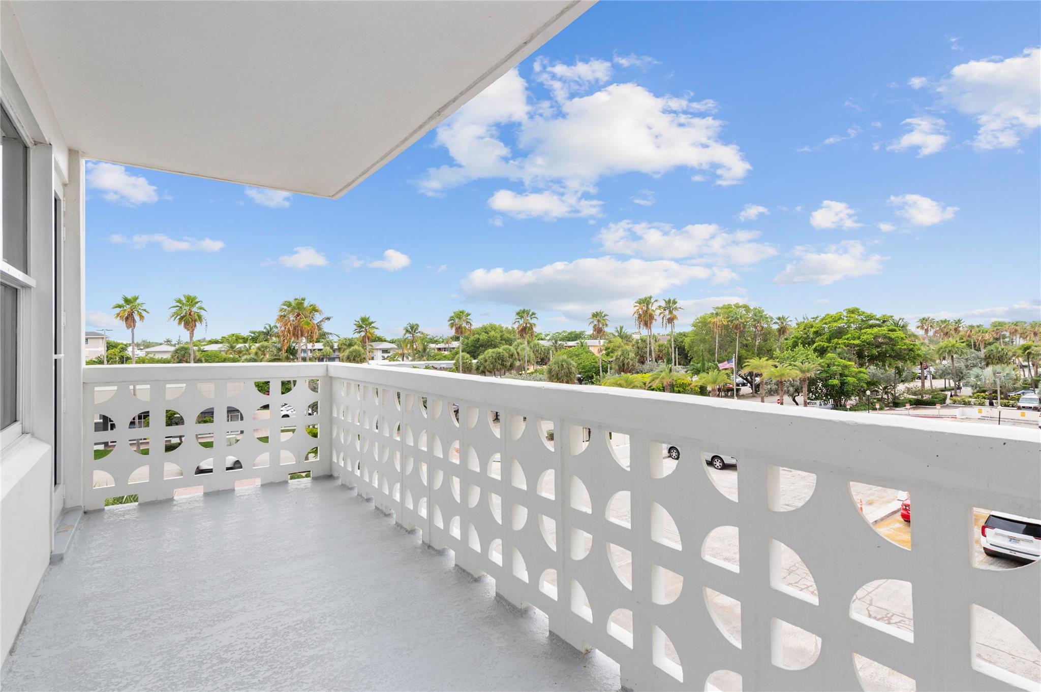 4010 Galt Ocean Dr #312