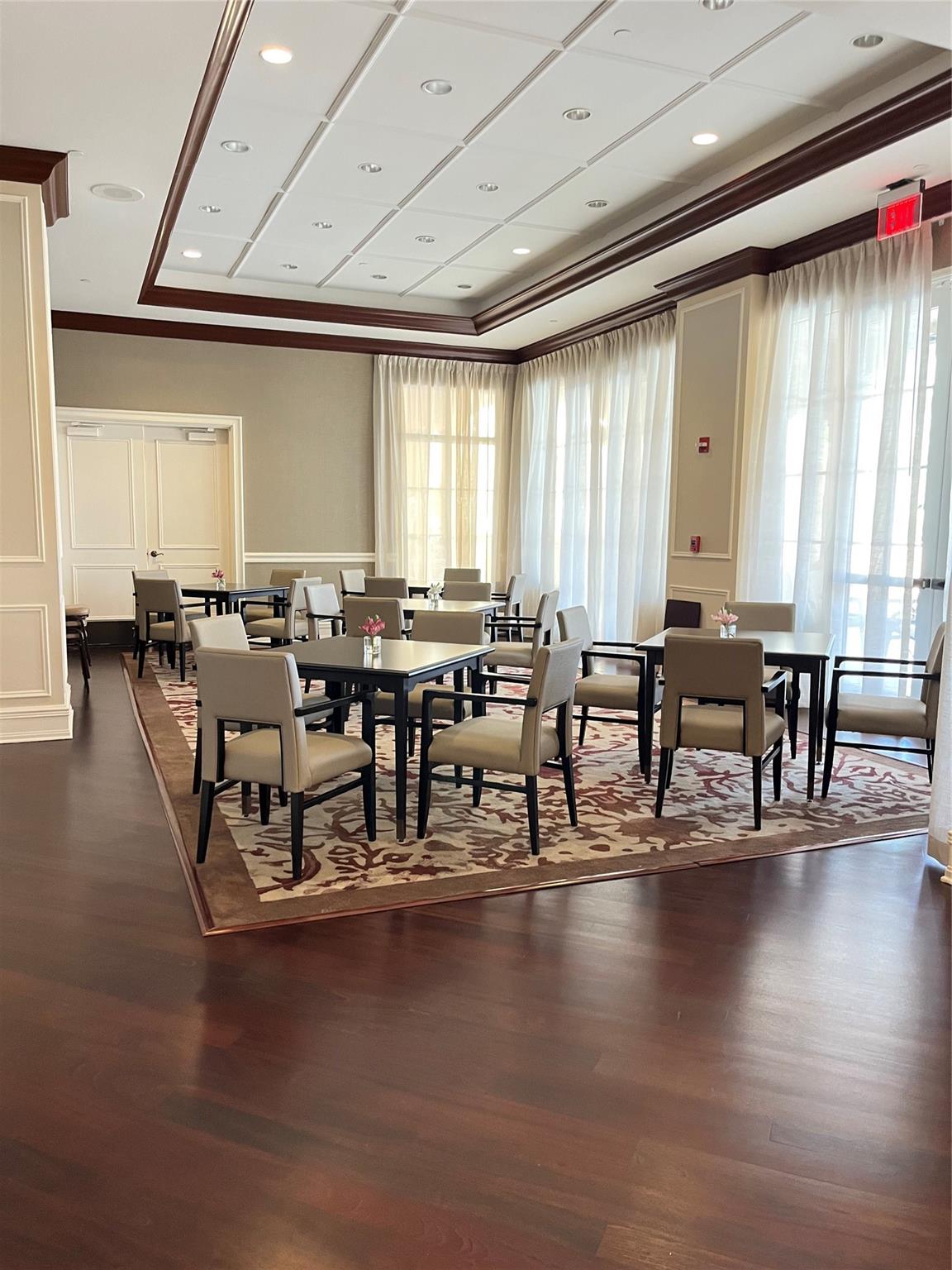 16102 Emerald Estates Dr #207 Weston, FL 33331