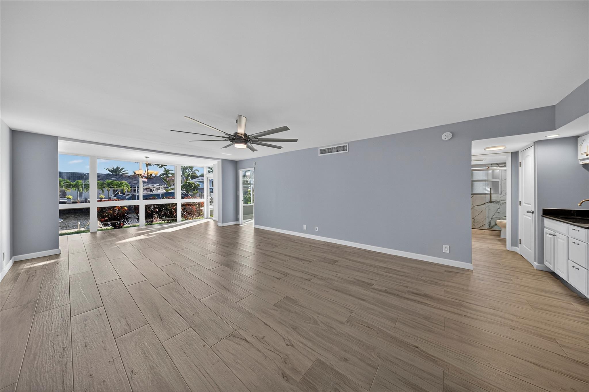 3000 NE 48th Ct #101 Lighthouse Point, FL 33064