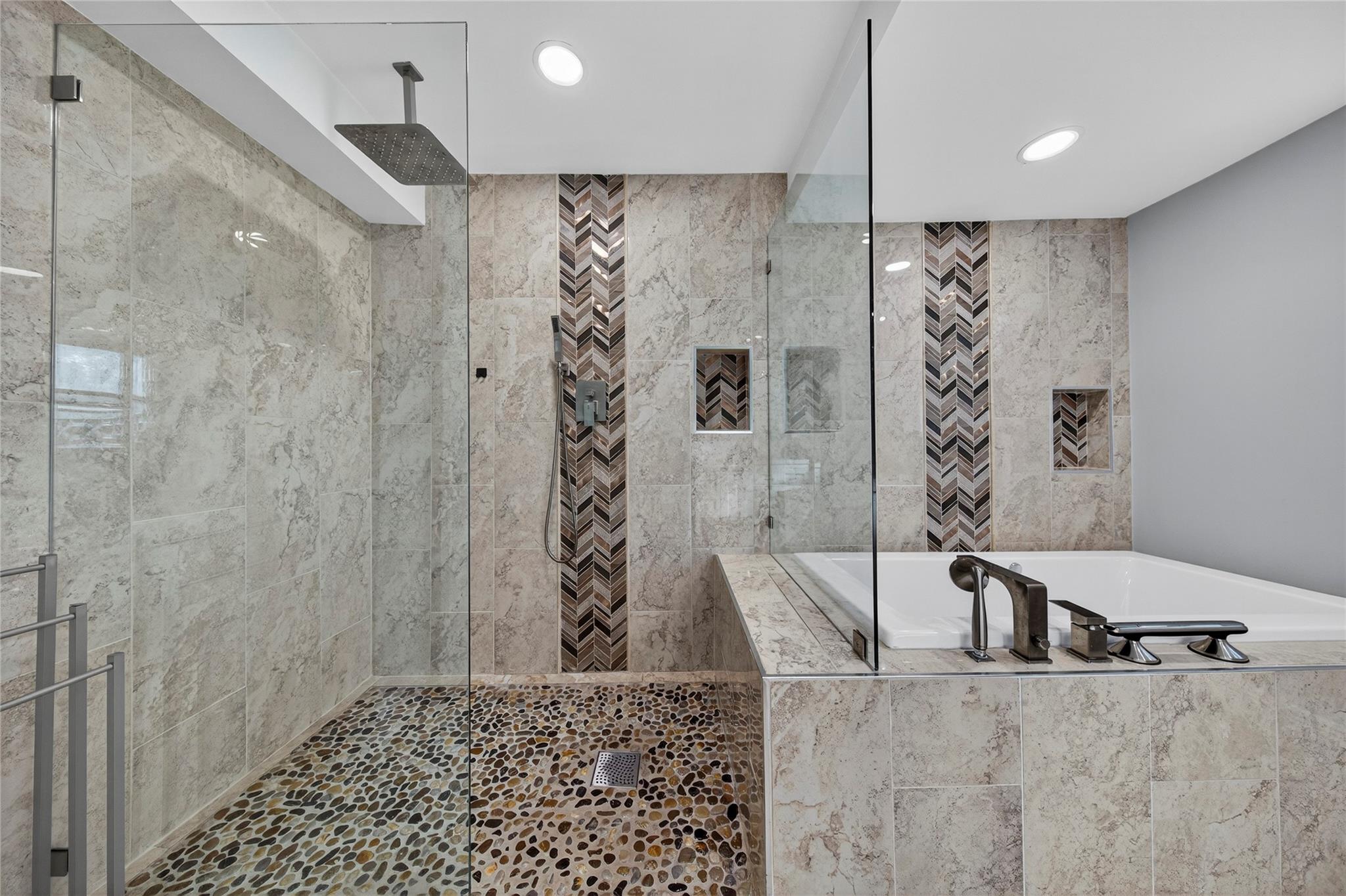 3000 NE 48th Ct #101 Lighthouse Point, FL 33064