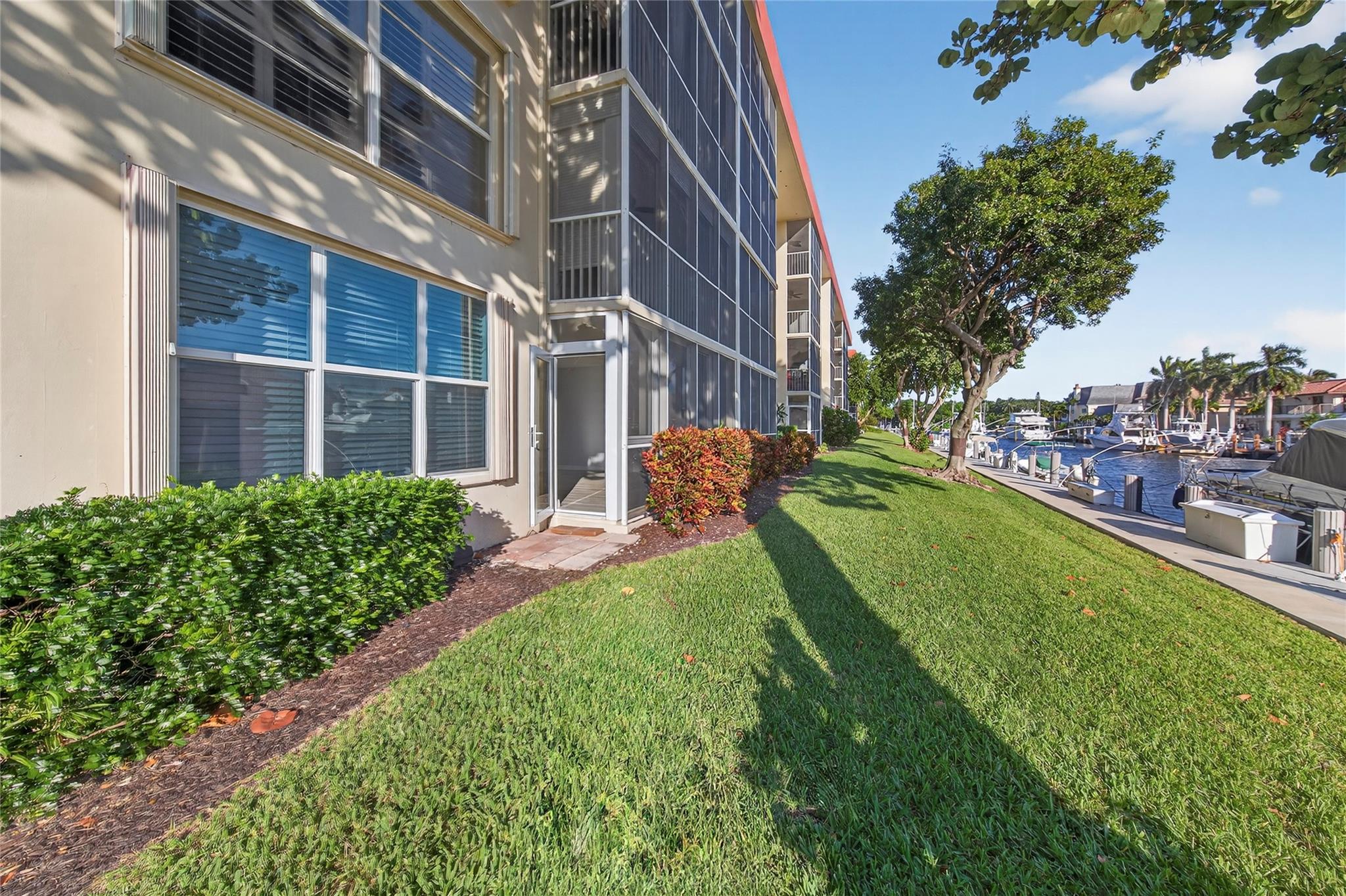 3000 NE 48th Ct #101 Lighthouse Point, FL 33064