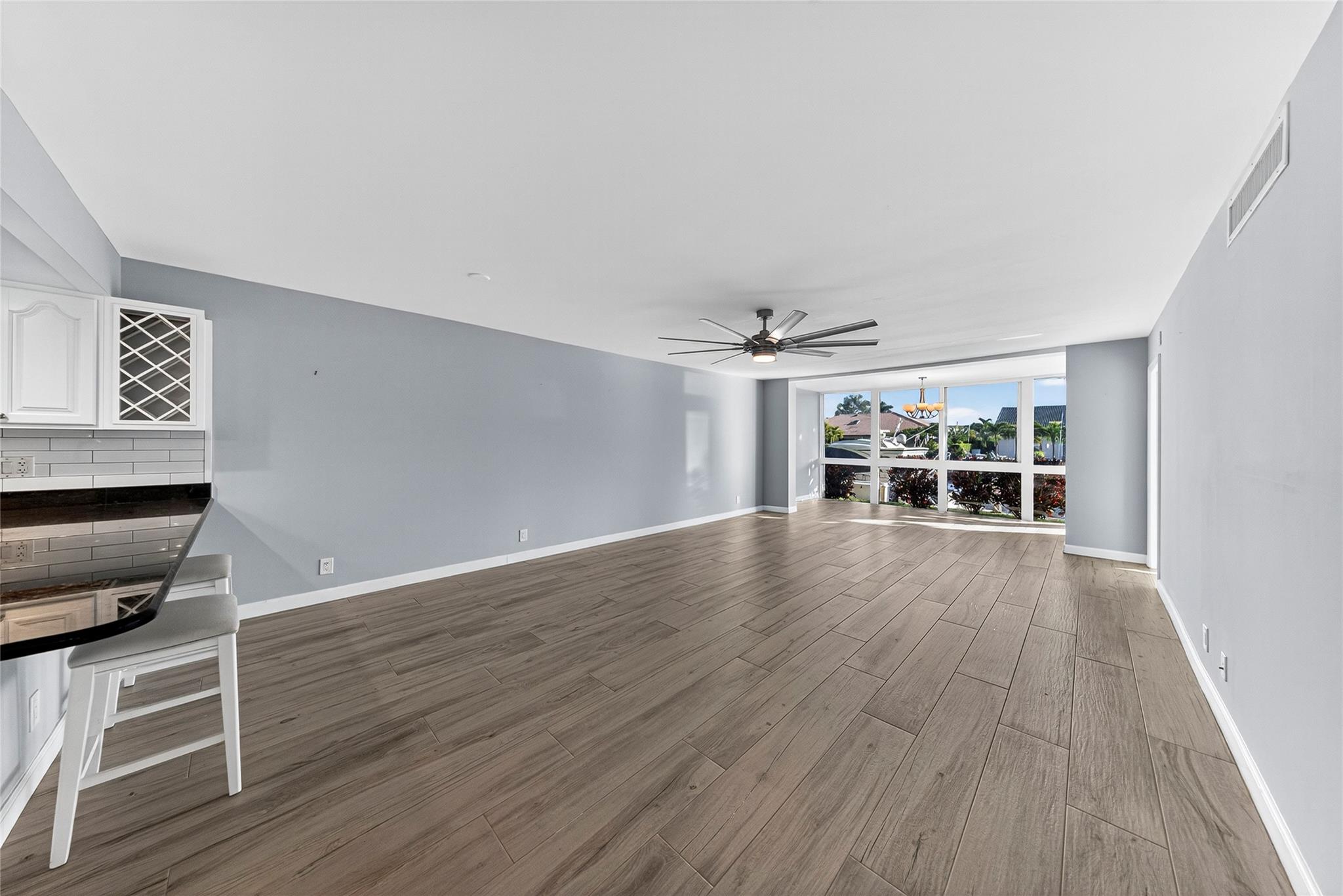 3000 NE 48th Ct #101 Lighthouse Point, FL 33064