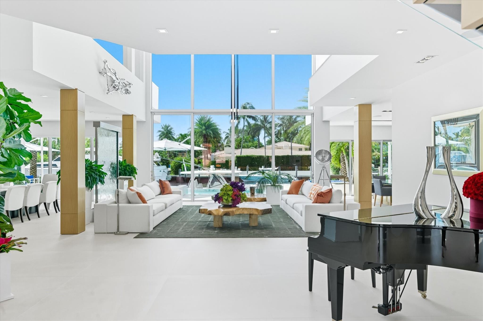 14 N Isla Bahia Dr Fort Lauderdale, FL 33316