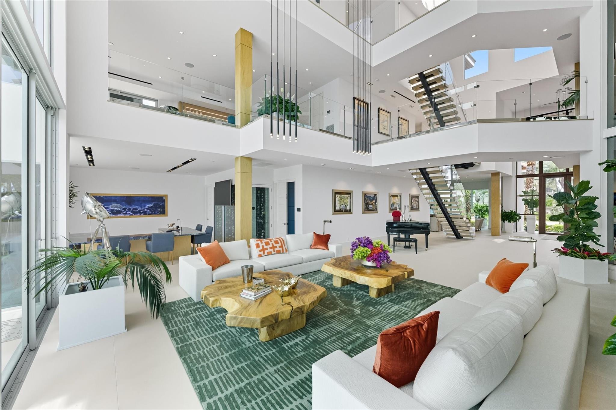 14 N Isla Bahia Dr Fort Lauderdale, FL 33316