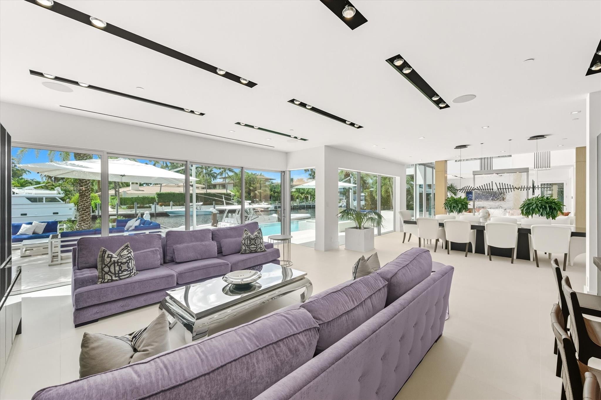 14 N Isla Bahia Dr Fort Lauderdale, FL 33316