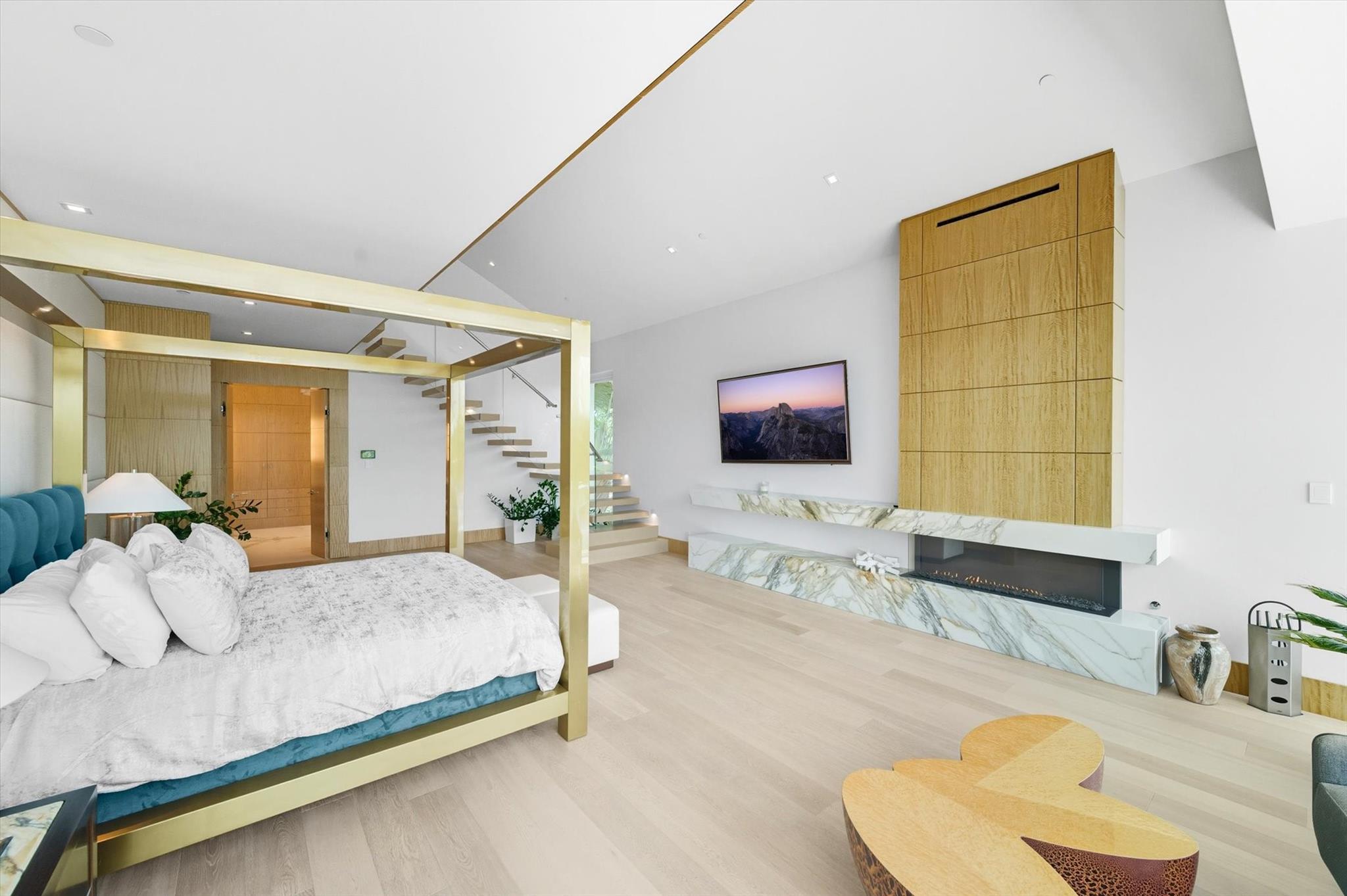 14 N Isla Bahia Dr Fort Lauderdale, FL 33316