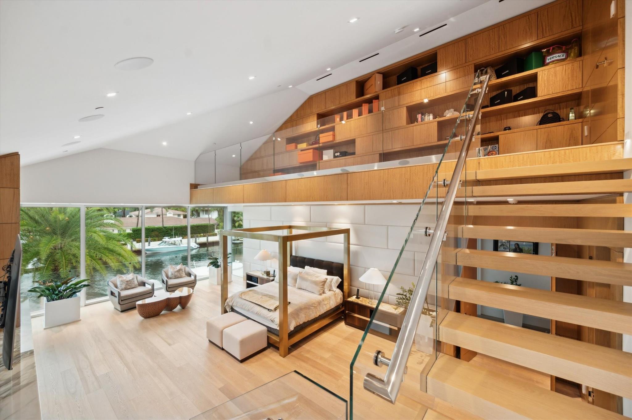 14 N Isla Bahia Dr Fort Lauderdale, FL 33316