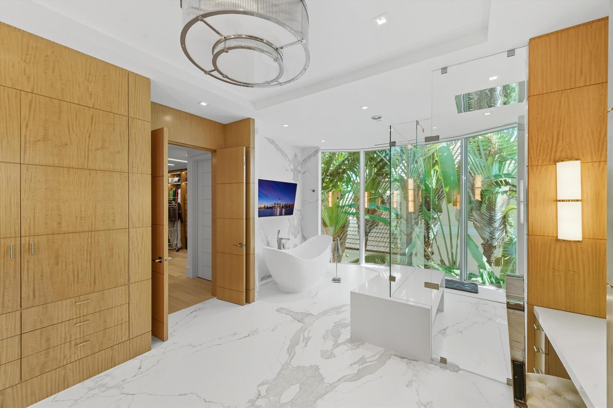 14 N Isla Bahia Dr Fort Lauderdale, FL 33316