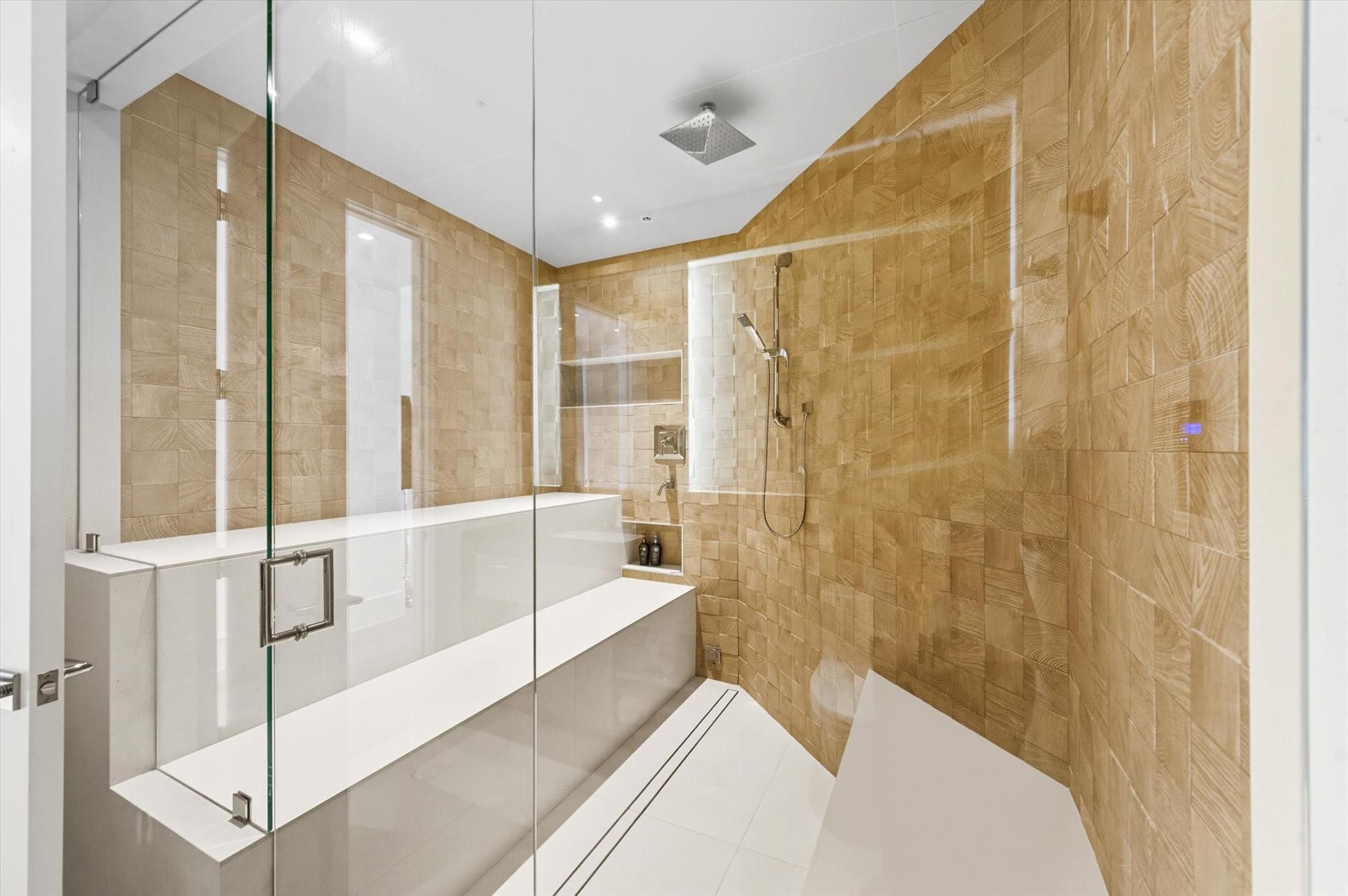 14 N Isla Bahia Dr Fort Lauderdale, FL 33316