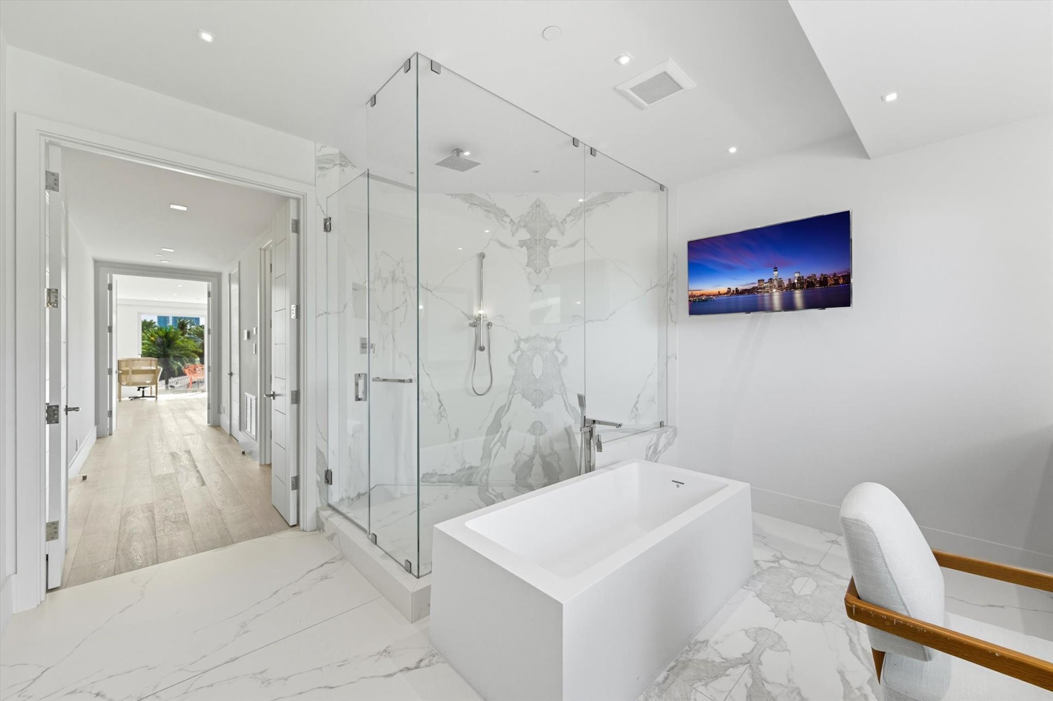 14 N Isla Bahia Dr Fort Lauderdale, FL 33316