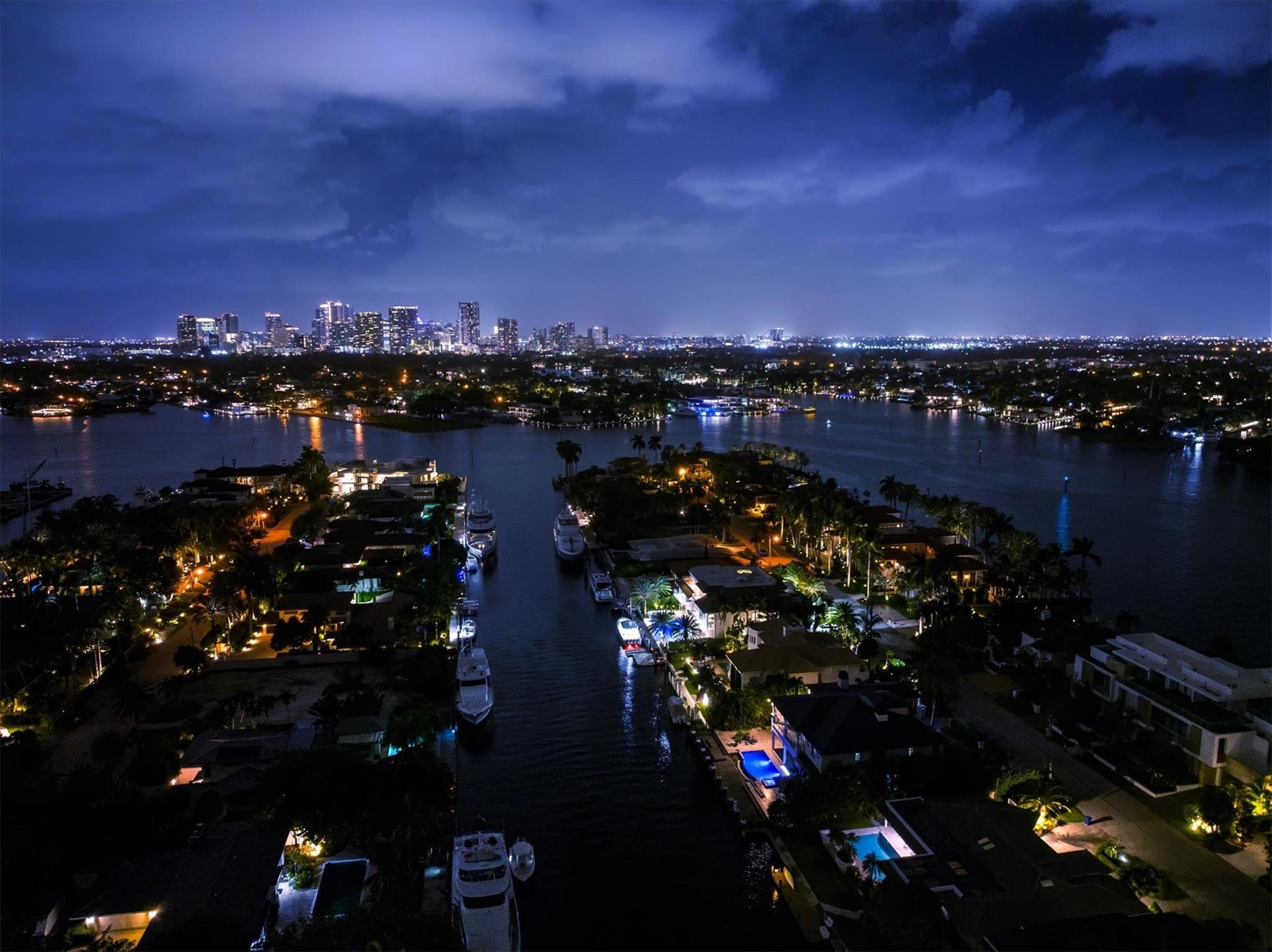 14 N Isla Bahia Dr Fort Lauderdale, FL 33316