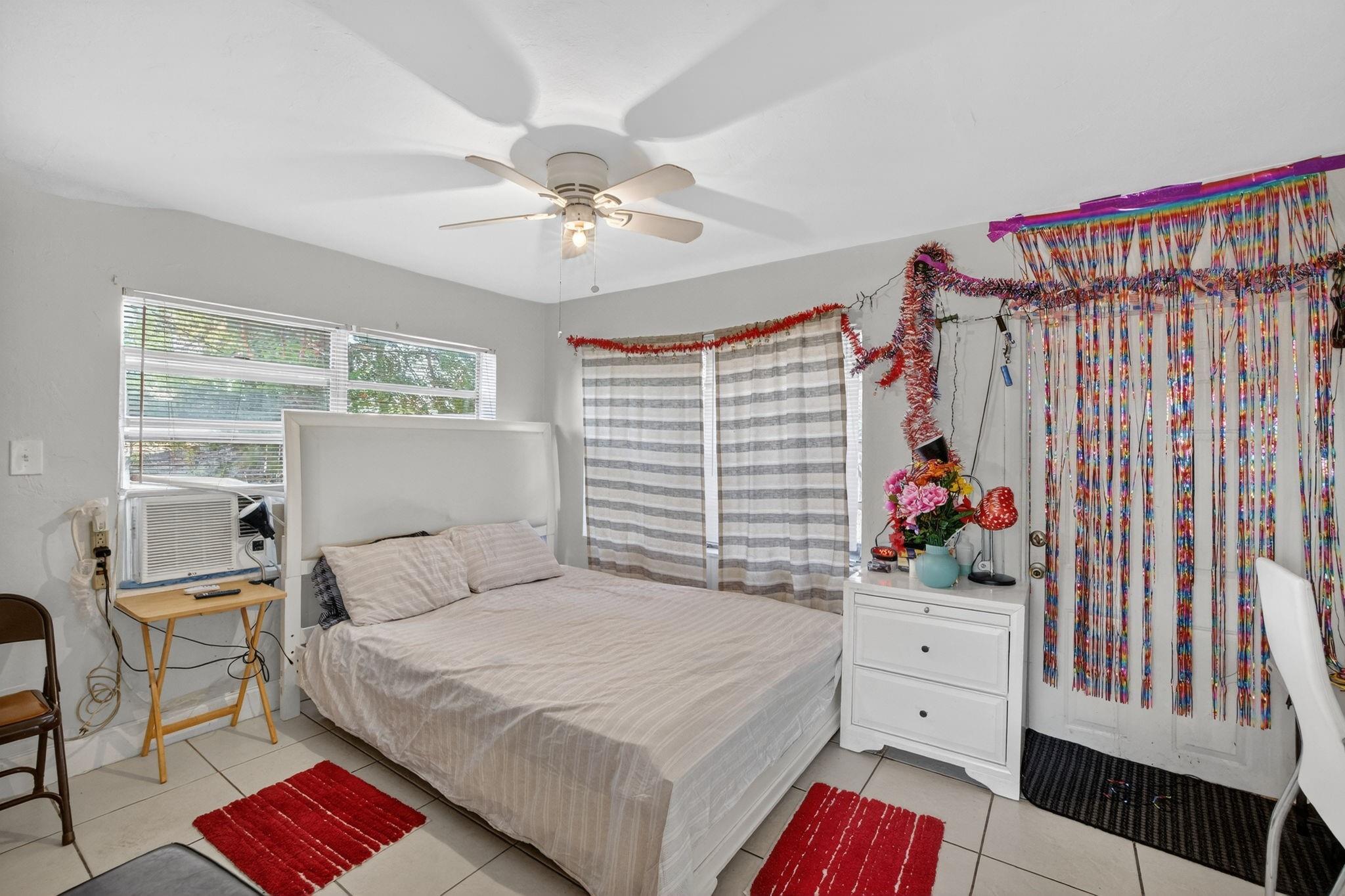 1525 NW 14th Ct Fort Lauderdale, FL 33311