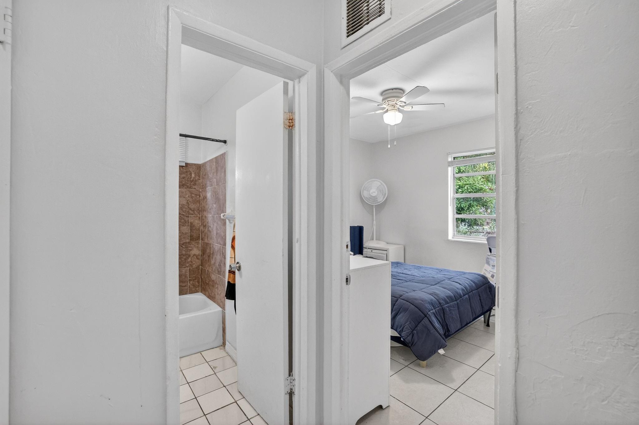 1525 NW 14th Ct Fort Lauderdale, FL 33311