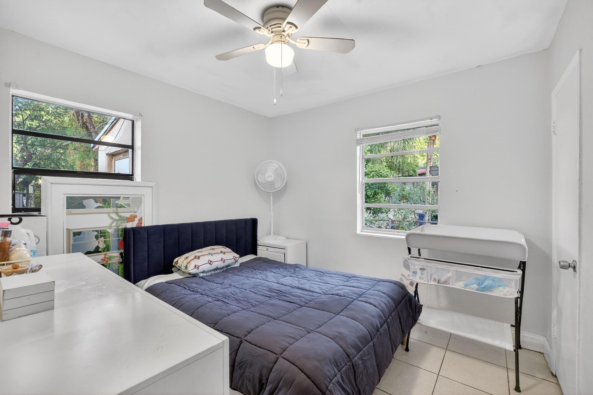 1525 NW 14th Ct Fort Lauderdale, FL 33311