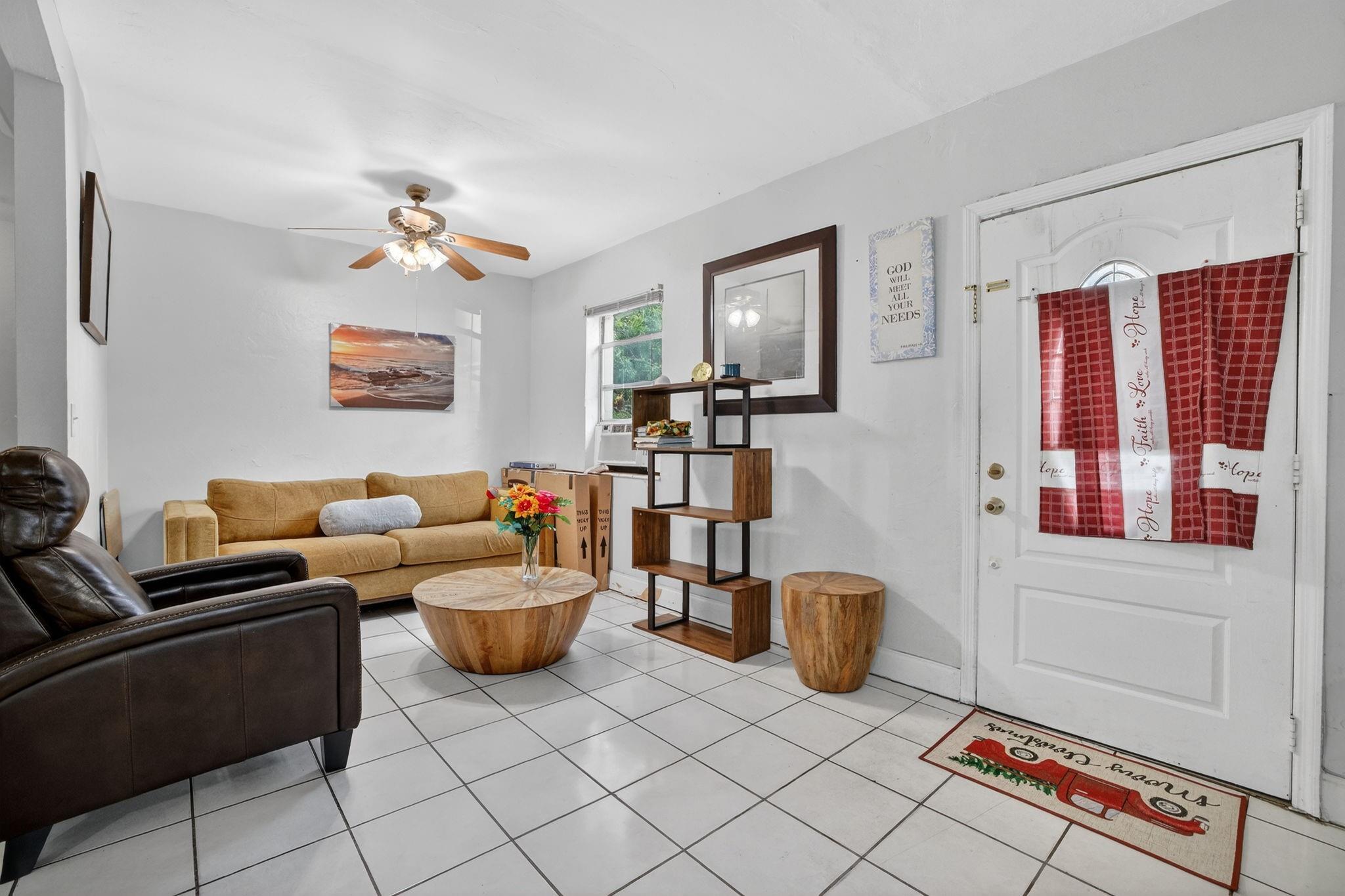 1525 NW 14th Ct Fort Lauderdale, FL 33311