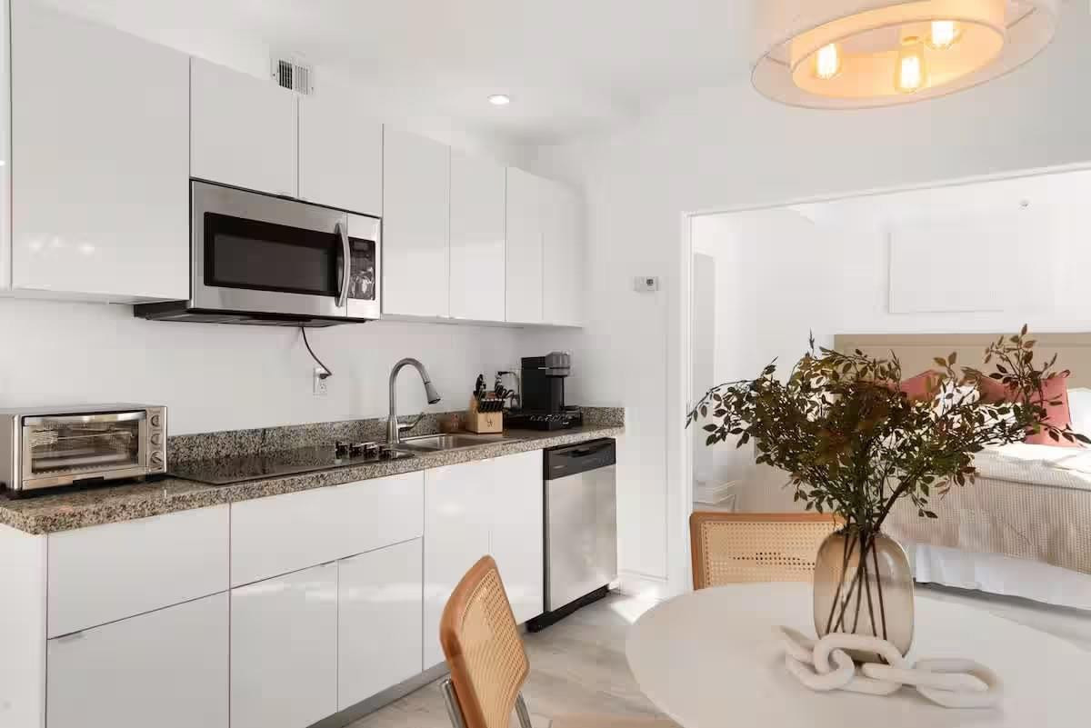 530 Ocean #103A/104 Miami Beach, FL 33139