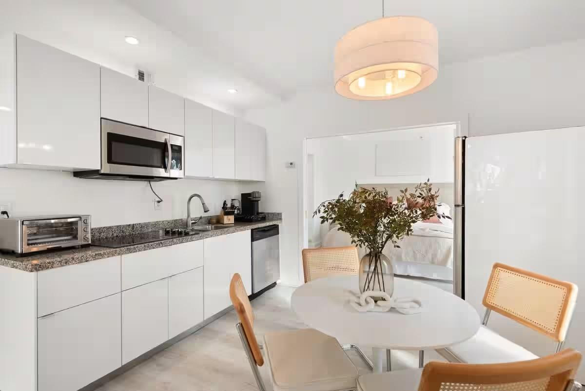 530 Ocean #103A/104 Miami Beach, FL 33139