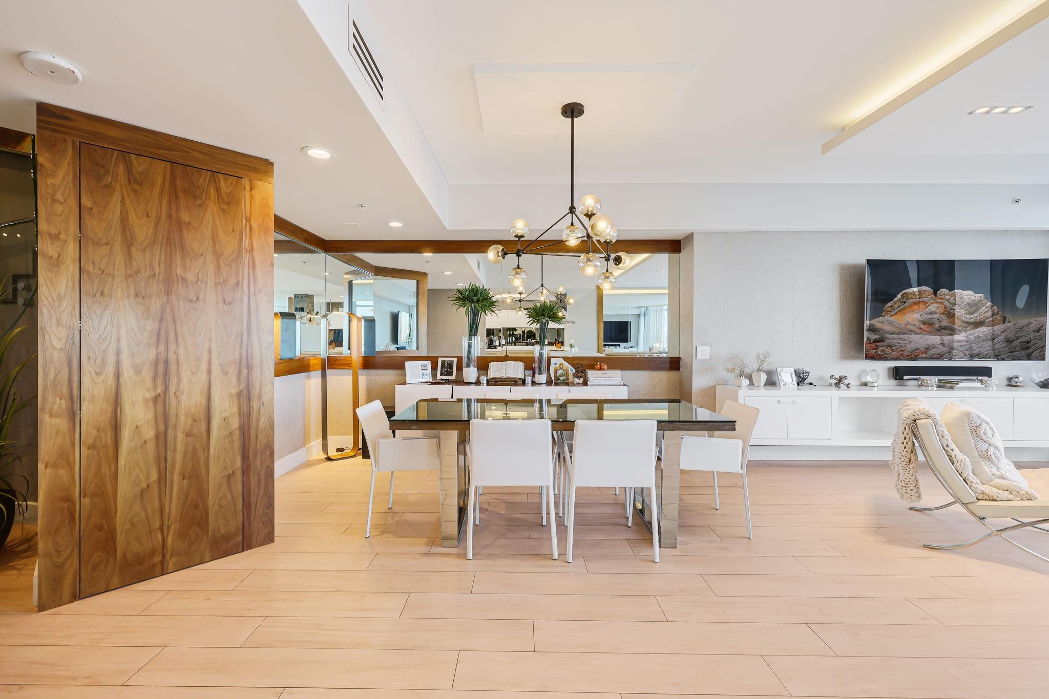 17301 Biscayne #1011 North Miami Beach, FL 33160