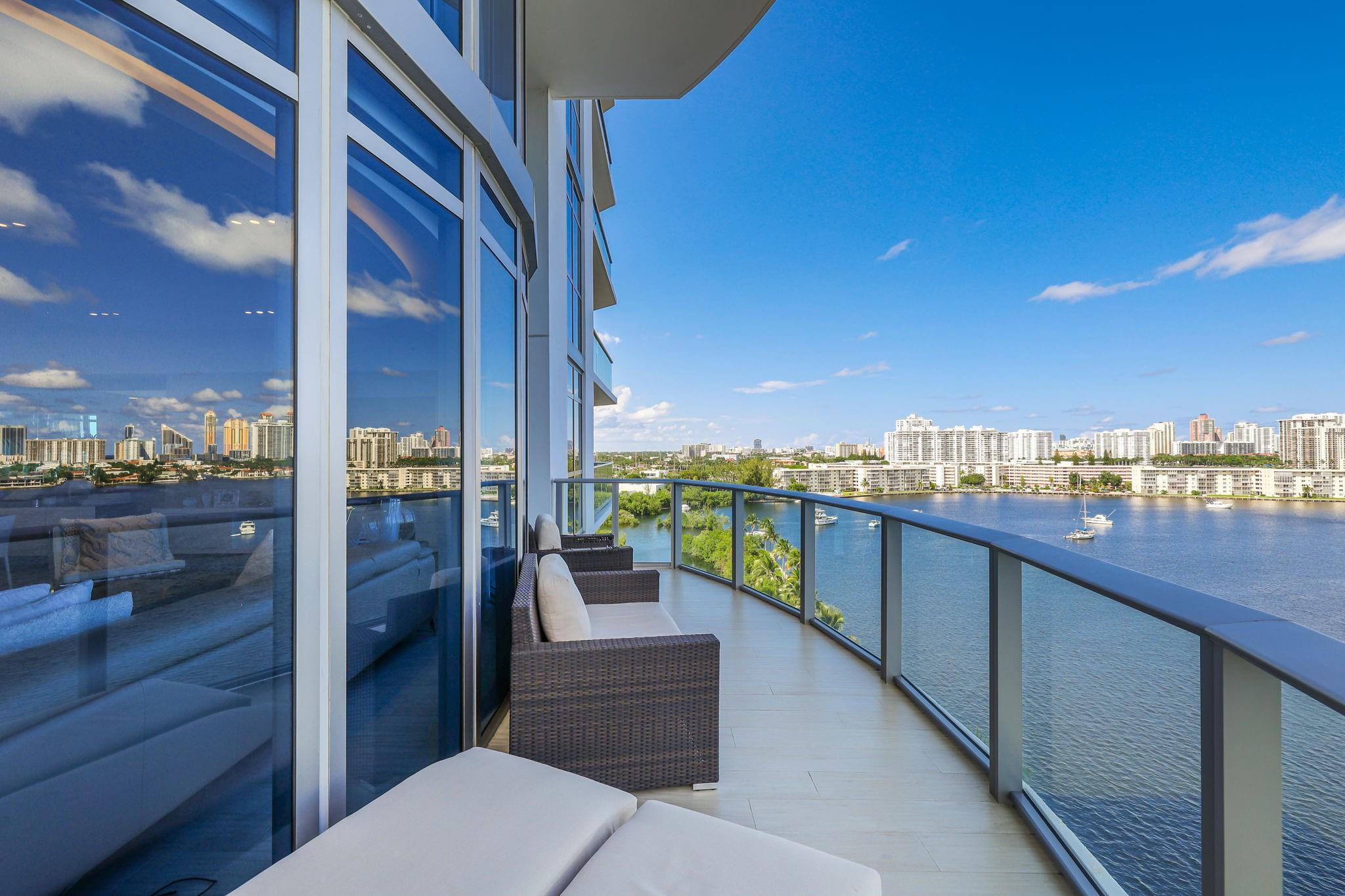 17301 Biscayne #1011 North Miami Beach, FL 33160