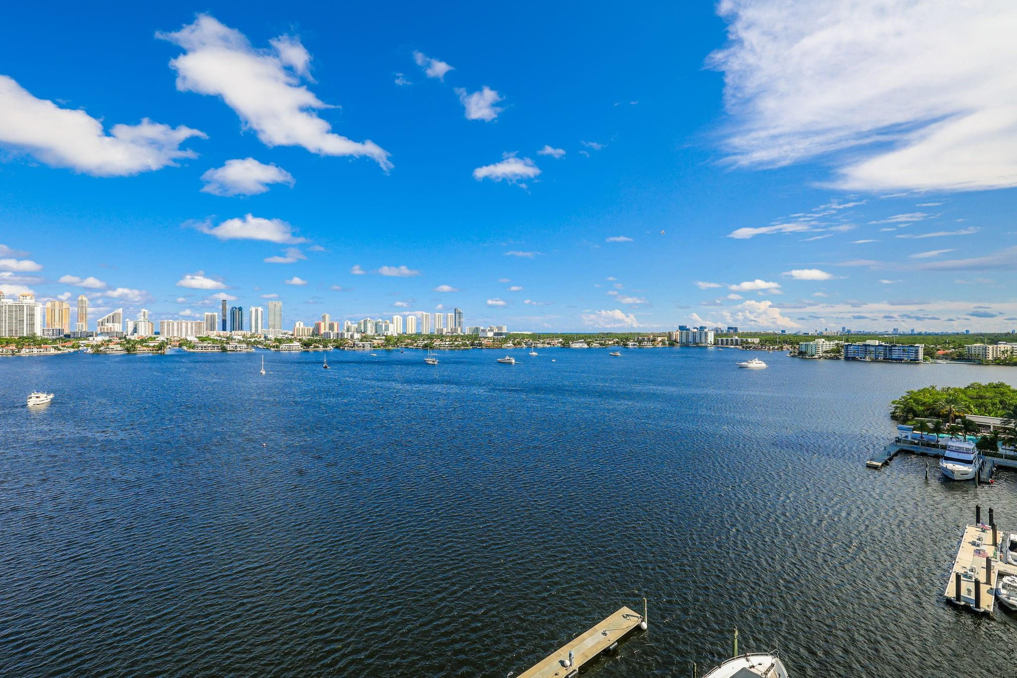 17301 Biscayne #1011 North Miami Beach, FL 33160