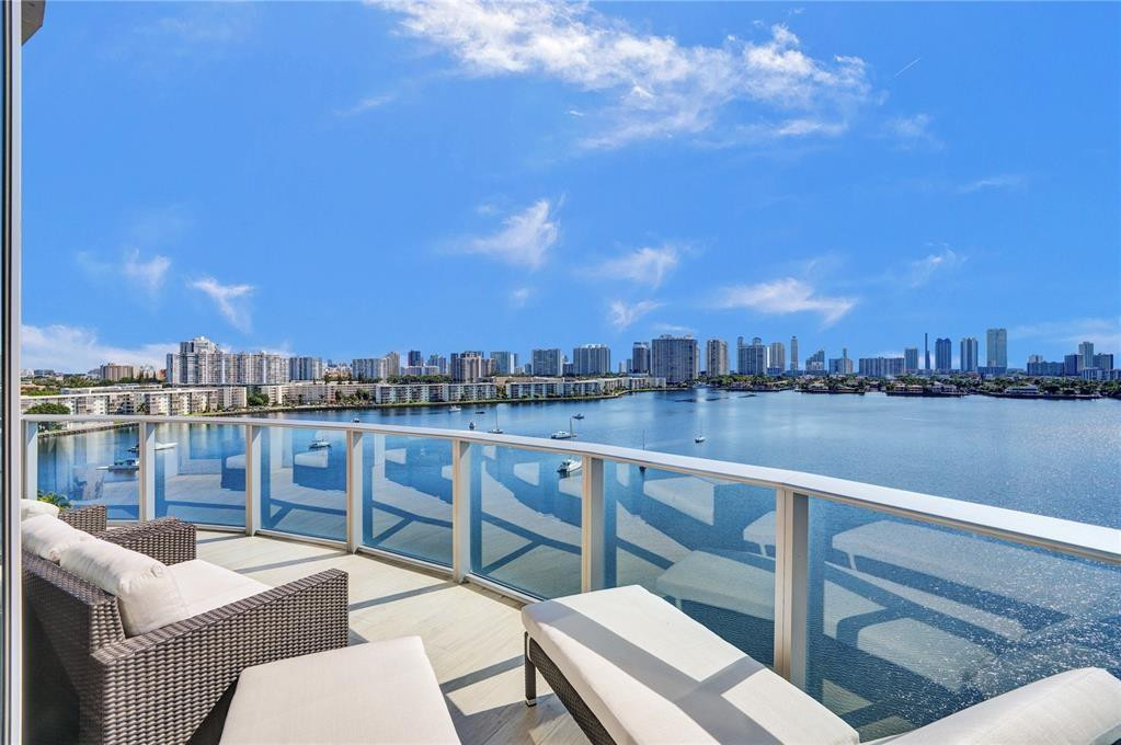 17301 Biscayne #1011 North Miami Beach, FL 33160