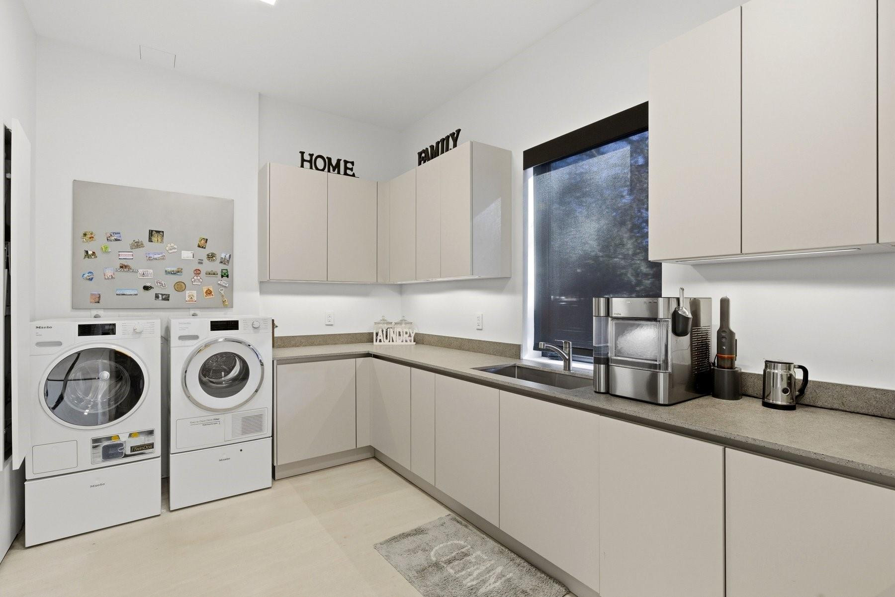 2103 Bayview Fort Lauderdale, FL 33305