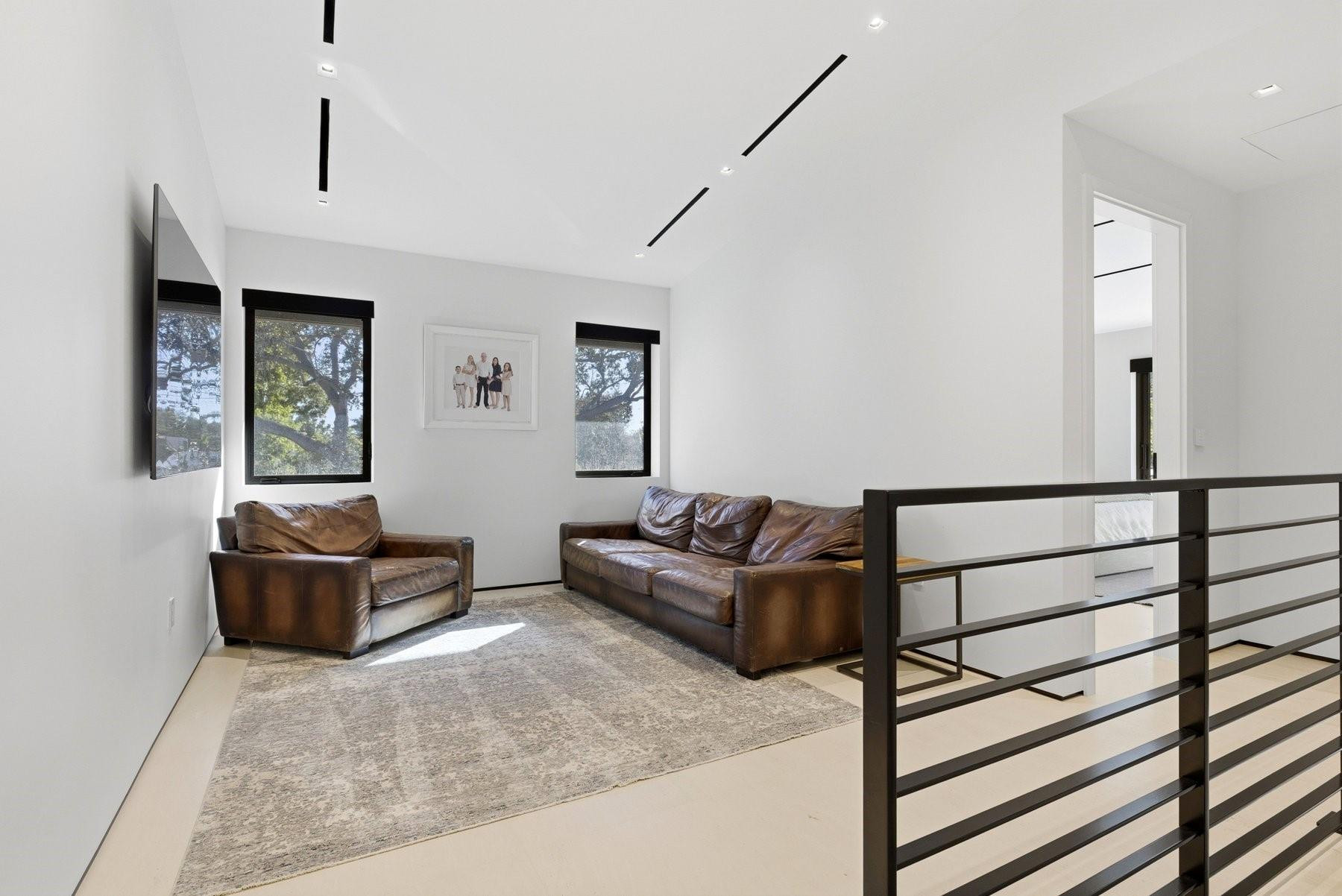 2103 Bayview Fort Lauderdale, FL 33305