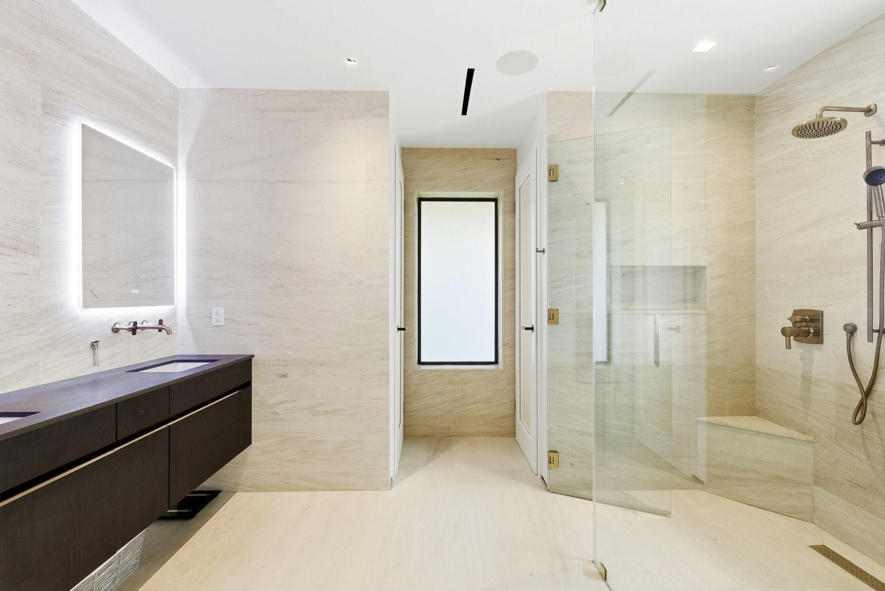 2103 Bayview Fort Lauderdale, FL 33305