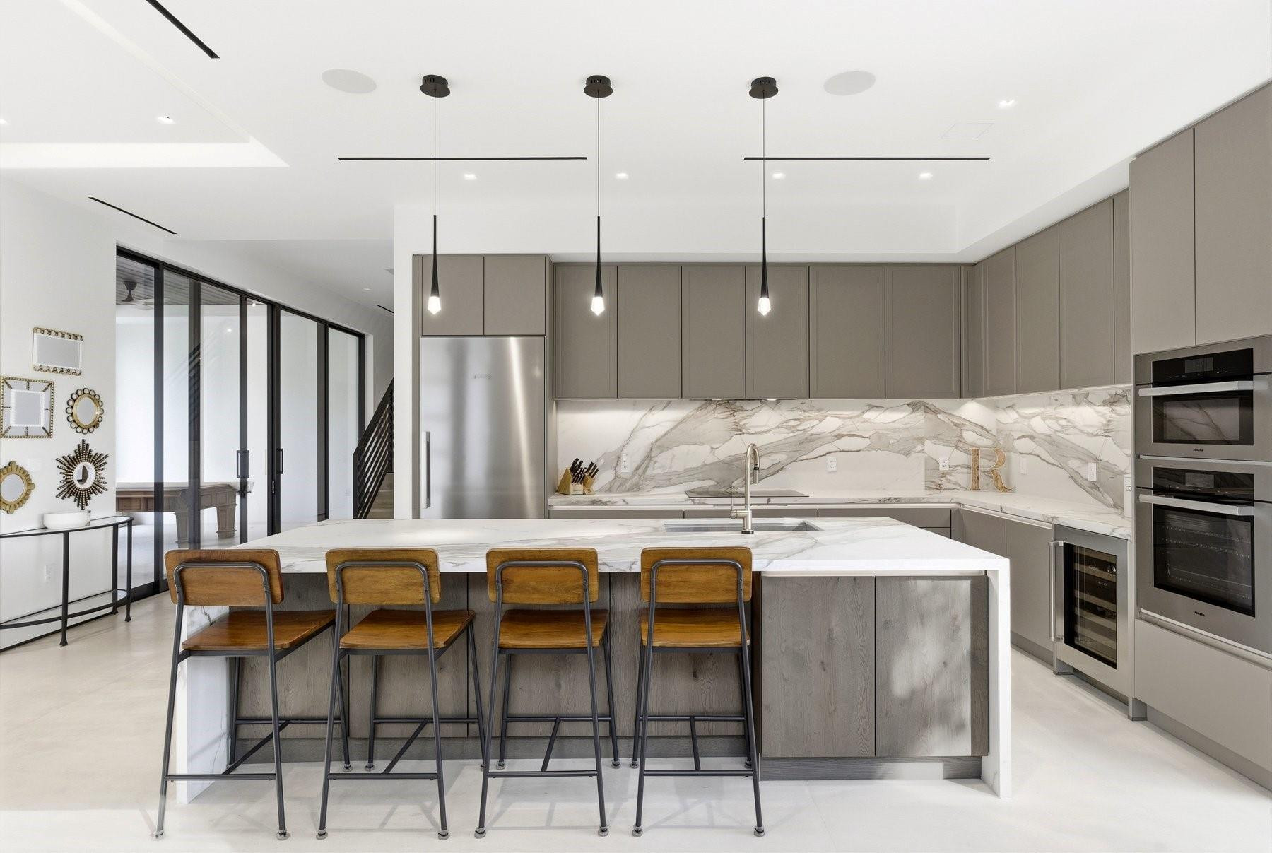 2103 Bayview Fort Lauderdale, FL 33305