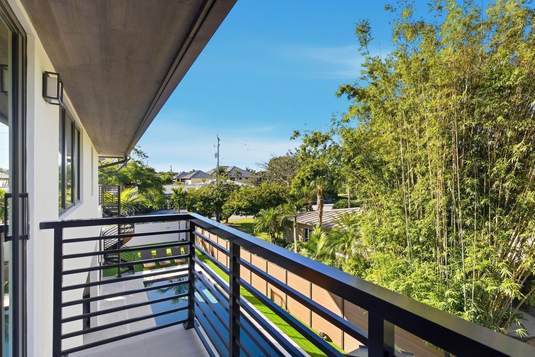 2103 Bayview Fort Lauderdale, FL 33305