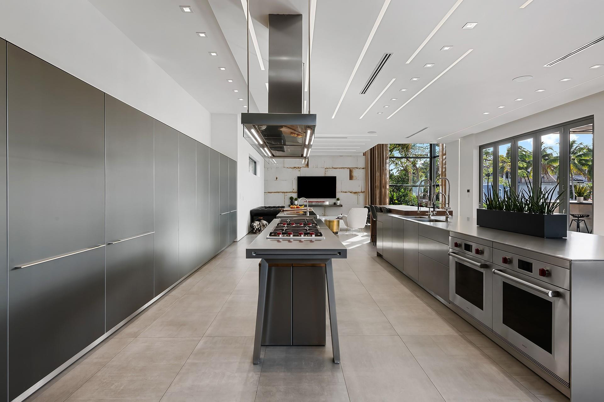 10691 Golden Eagle Plantation, FL 33324