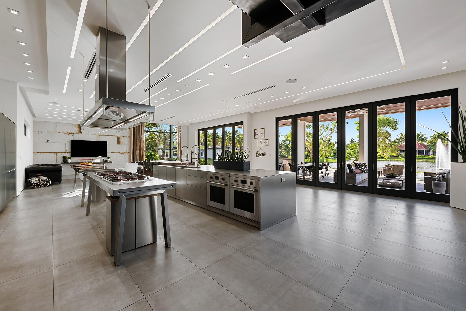 10691 Golden Eagle Plantation, FL 33324