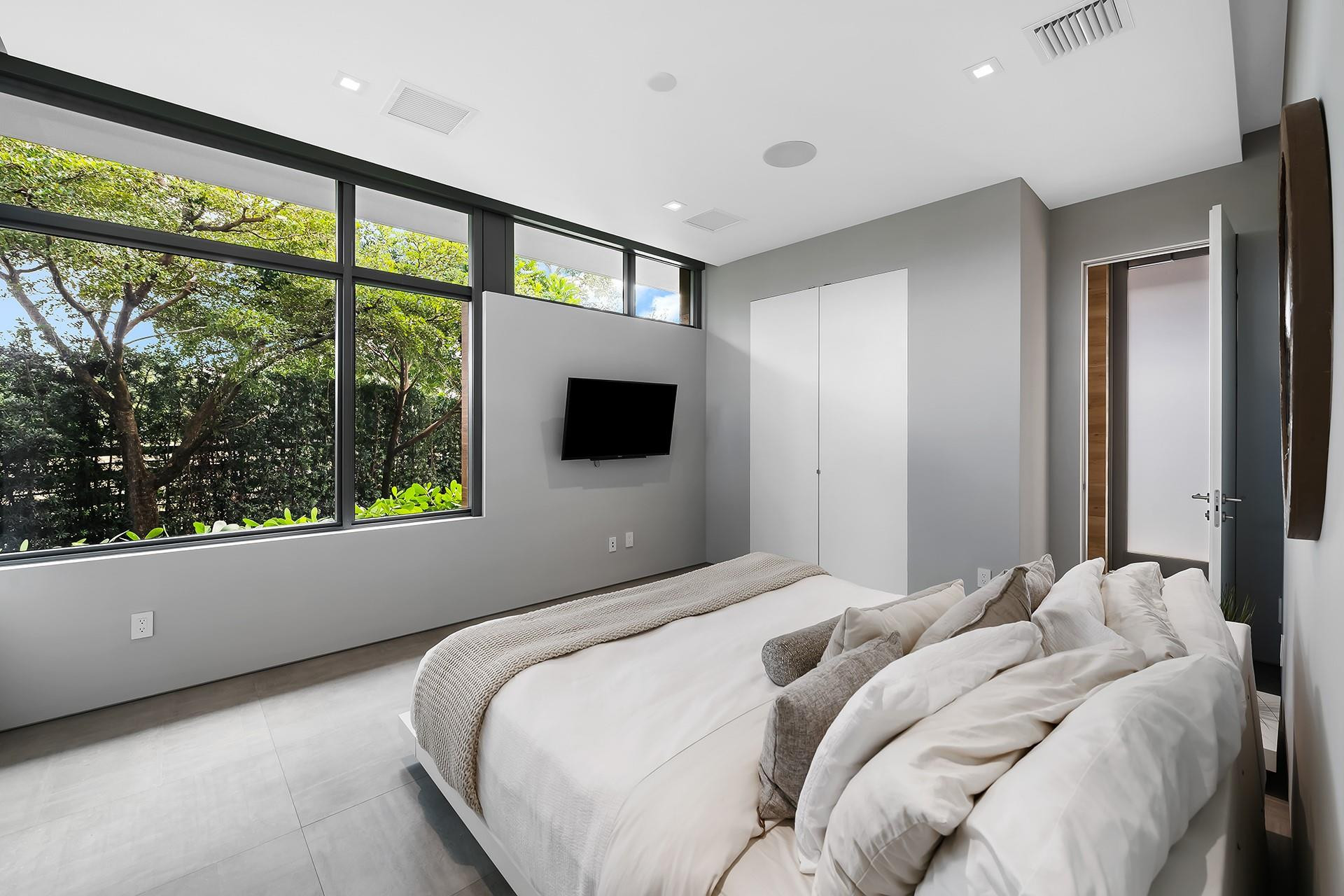 10691 Golden Eagle Plantation, FL 33324