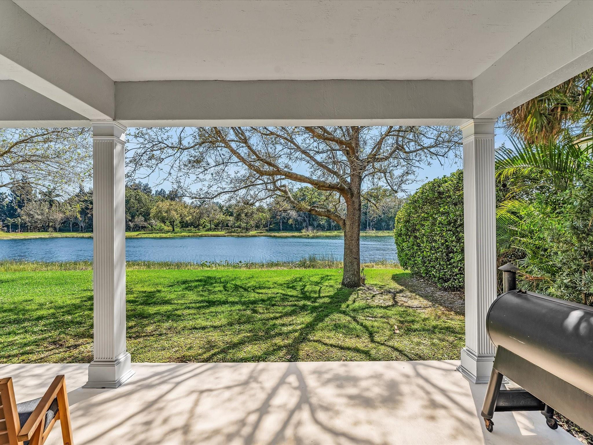 6806 Lakeside Davie, FL 33314