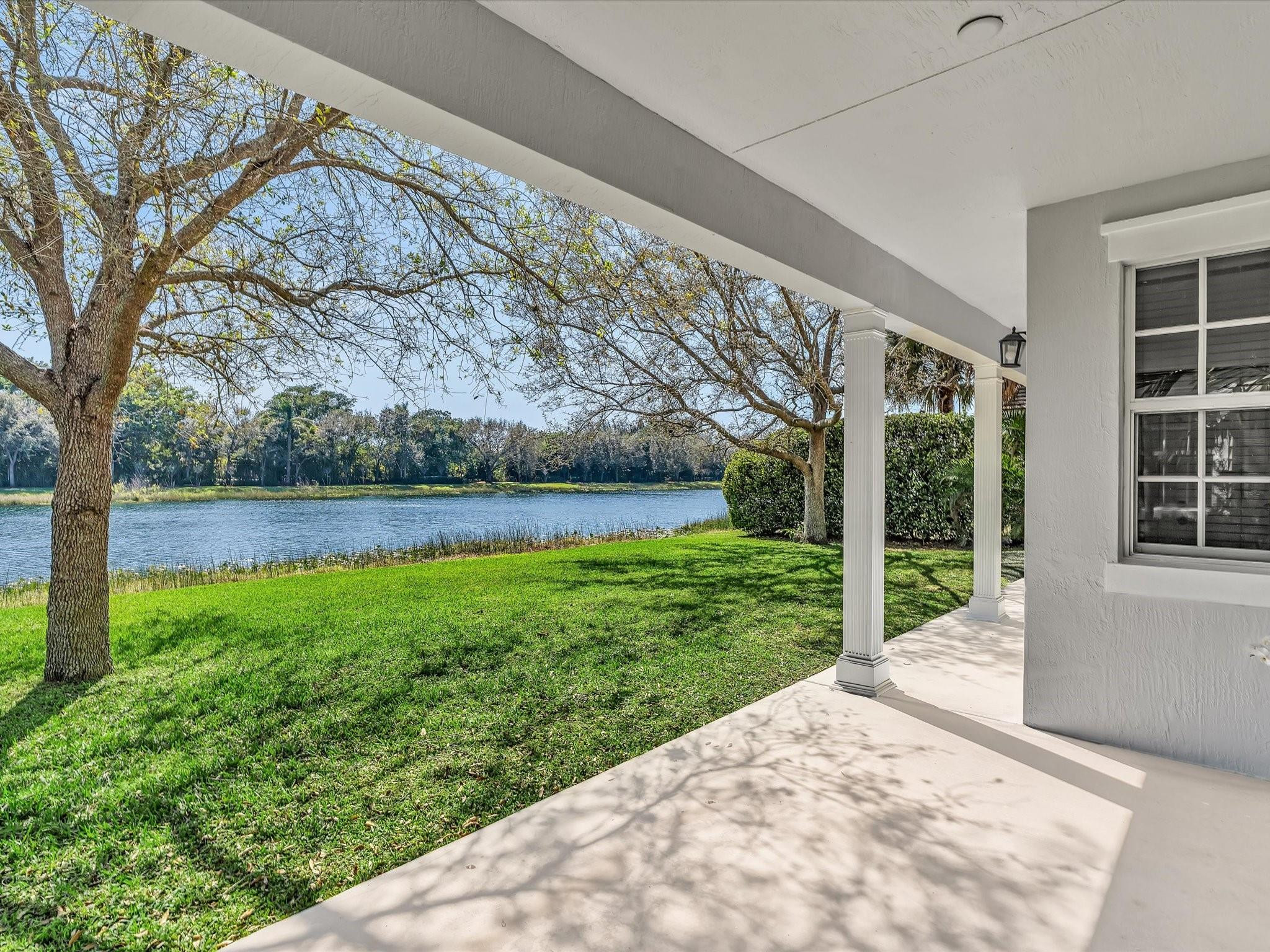 6806 Lakeside Davie, FL 33314