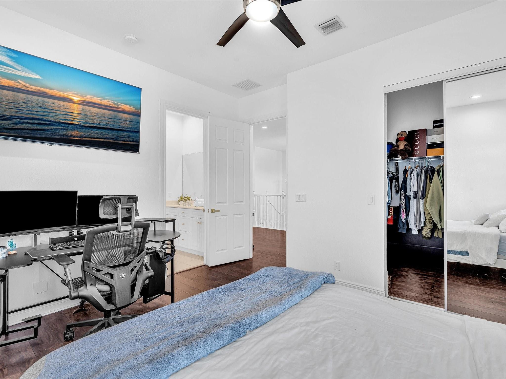 6806 Lakeside Davie, FL 33314