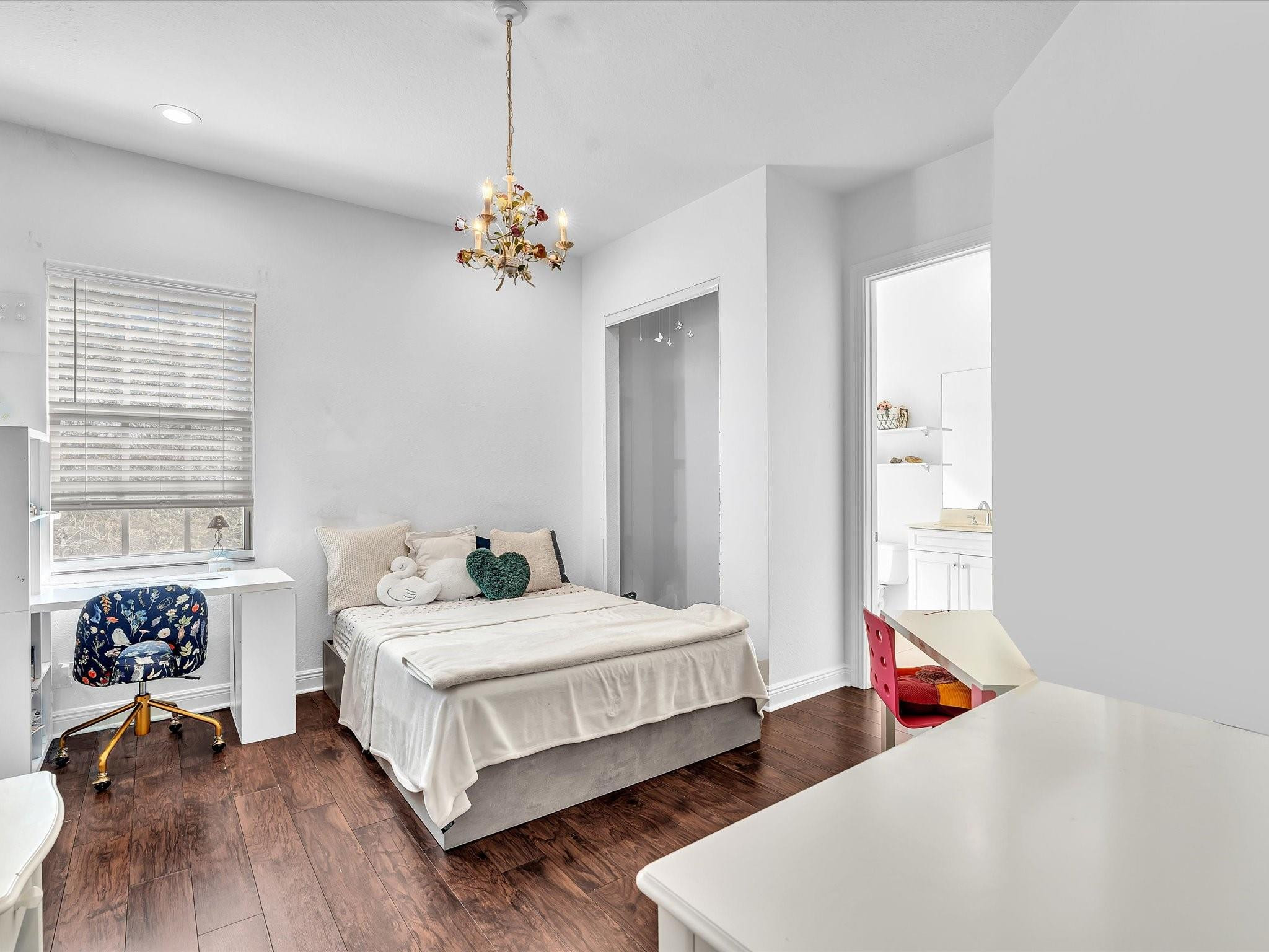 6806 Lakeside Davie, FL 33314