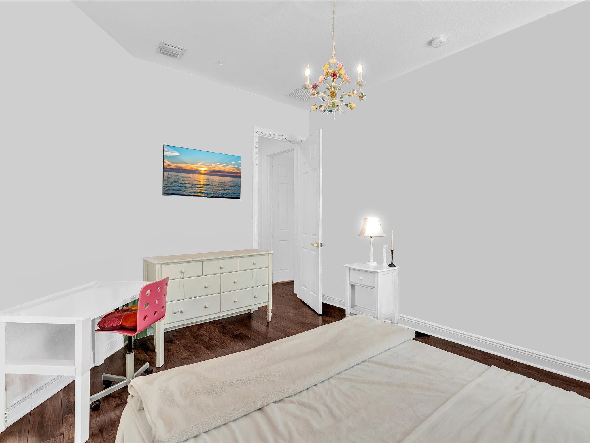 6806 Lakeside Davie, FL 33314