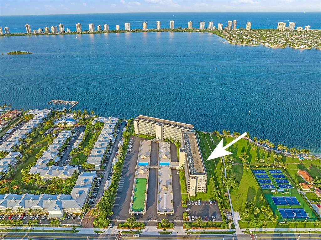 801 Lake Shore Dr #517