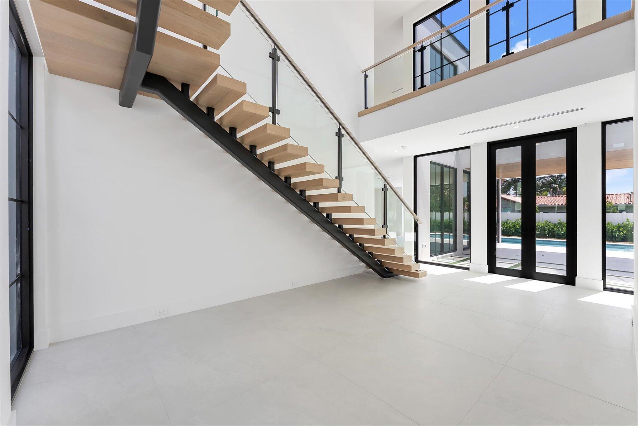 880 NE 3rd Ave Boca Raton, FL 33432